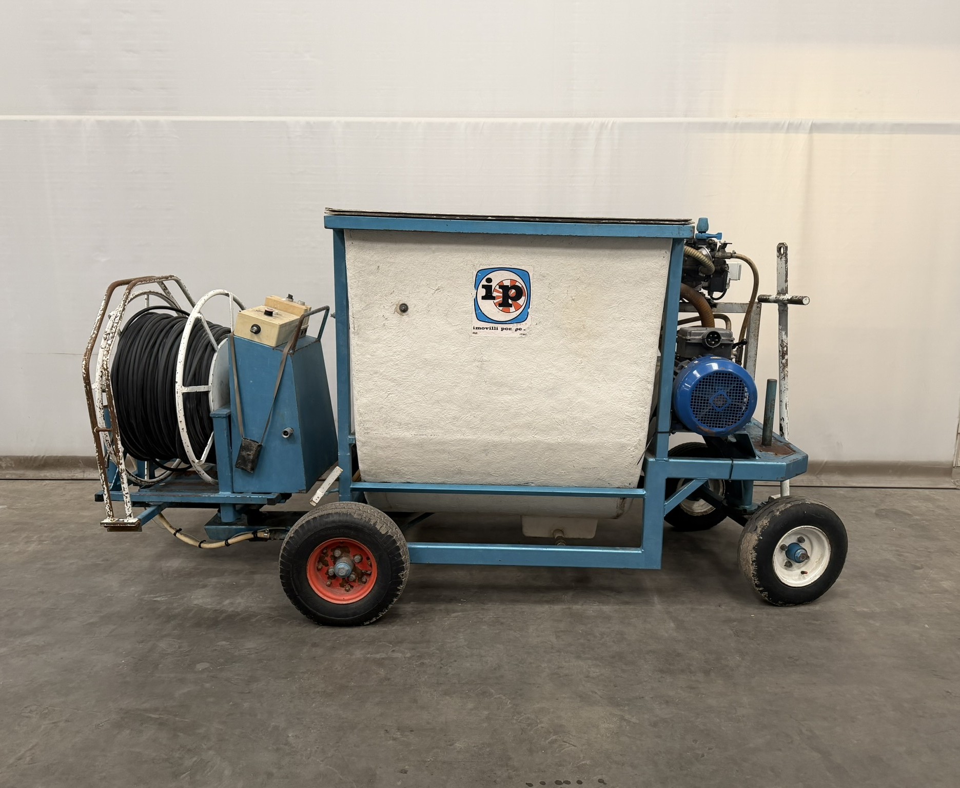 Imovilli pompe spray cart 1.000 liters incl. hose reel