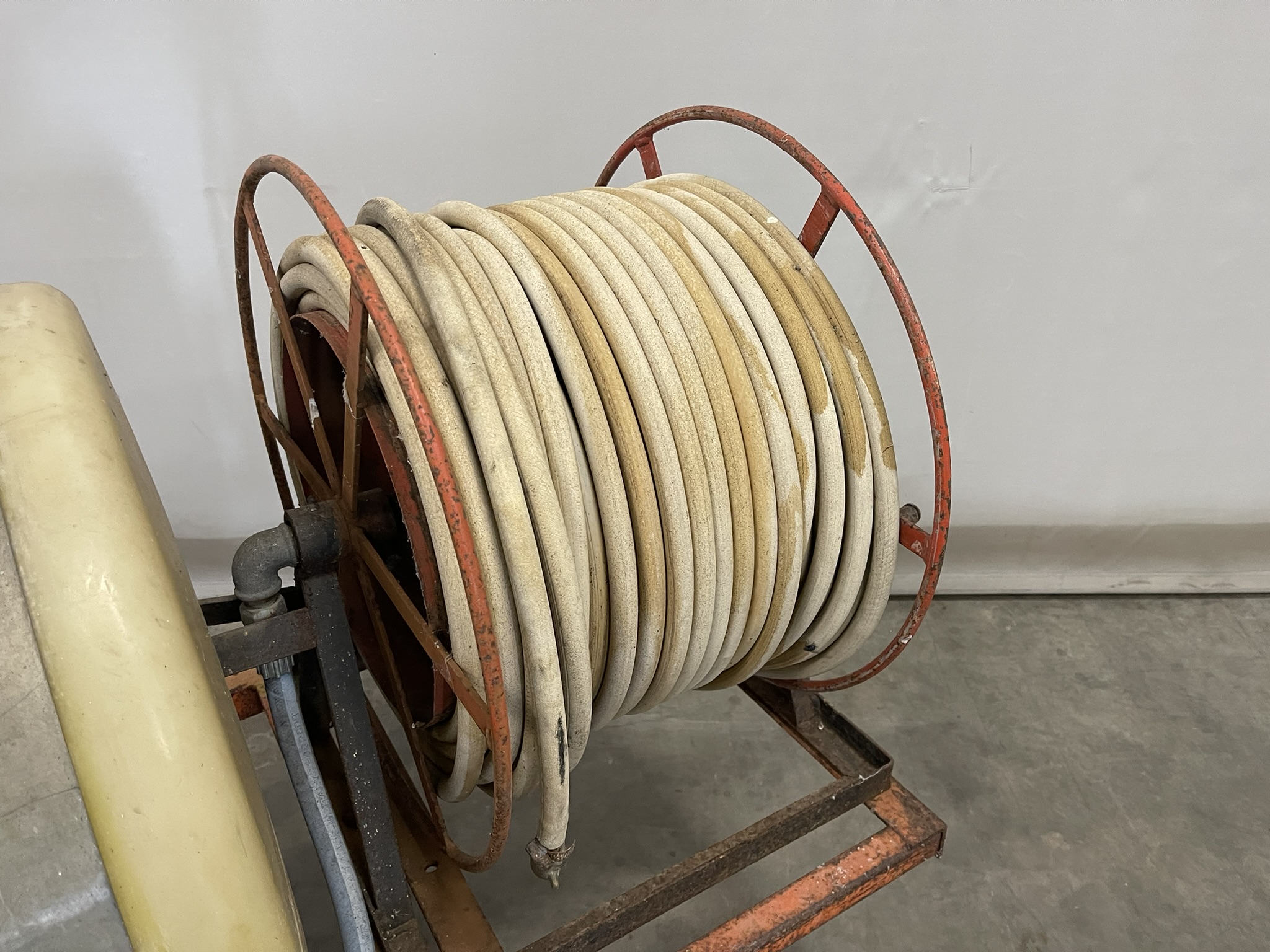 Spray cart incl. hose reel