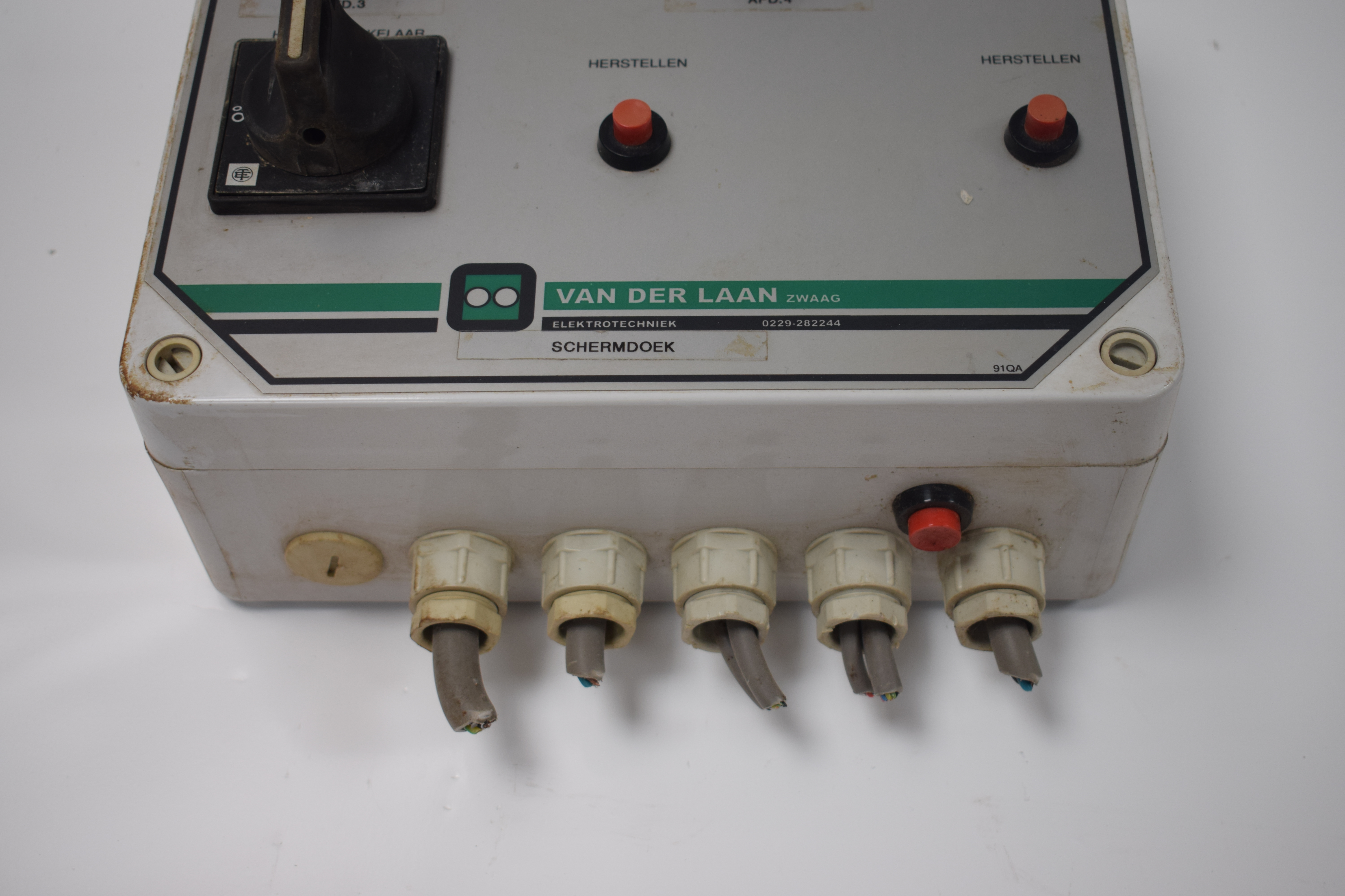 Screening switch boxes