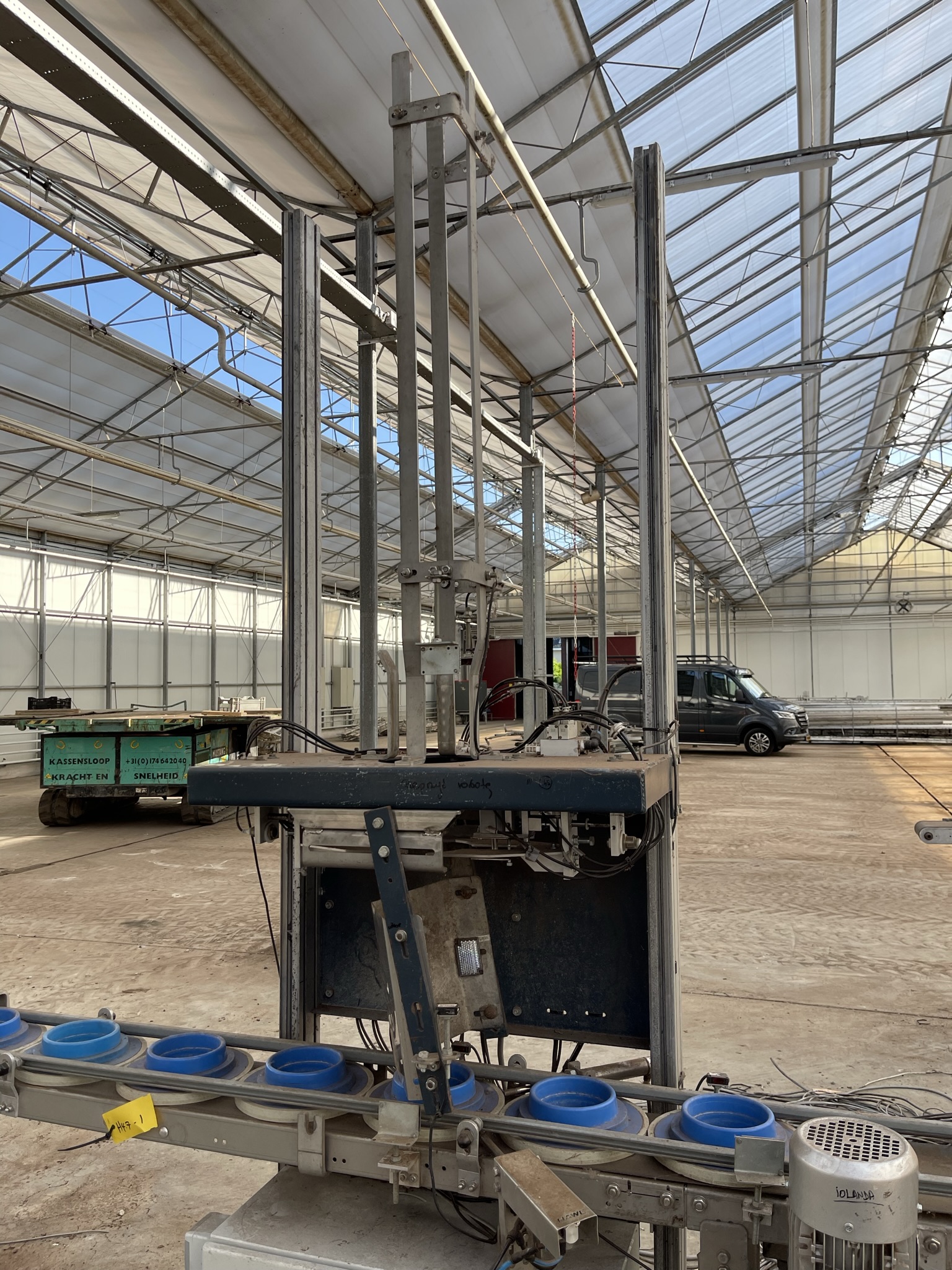 Wilburg automatic pot stacker