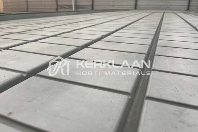 Aluminium mobilecontainers with plastic ebb and flowbottom