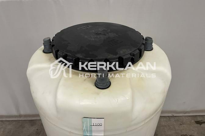 Liquid fertilizer barrel 1100 liters