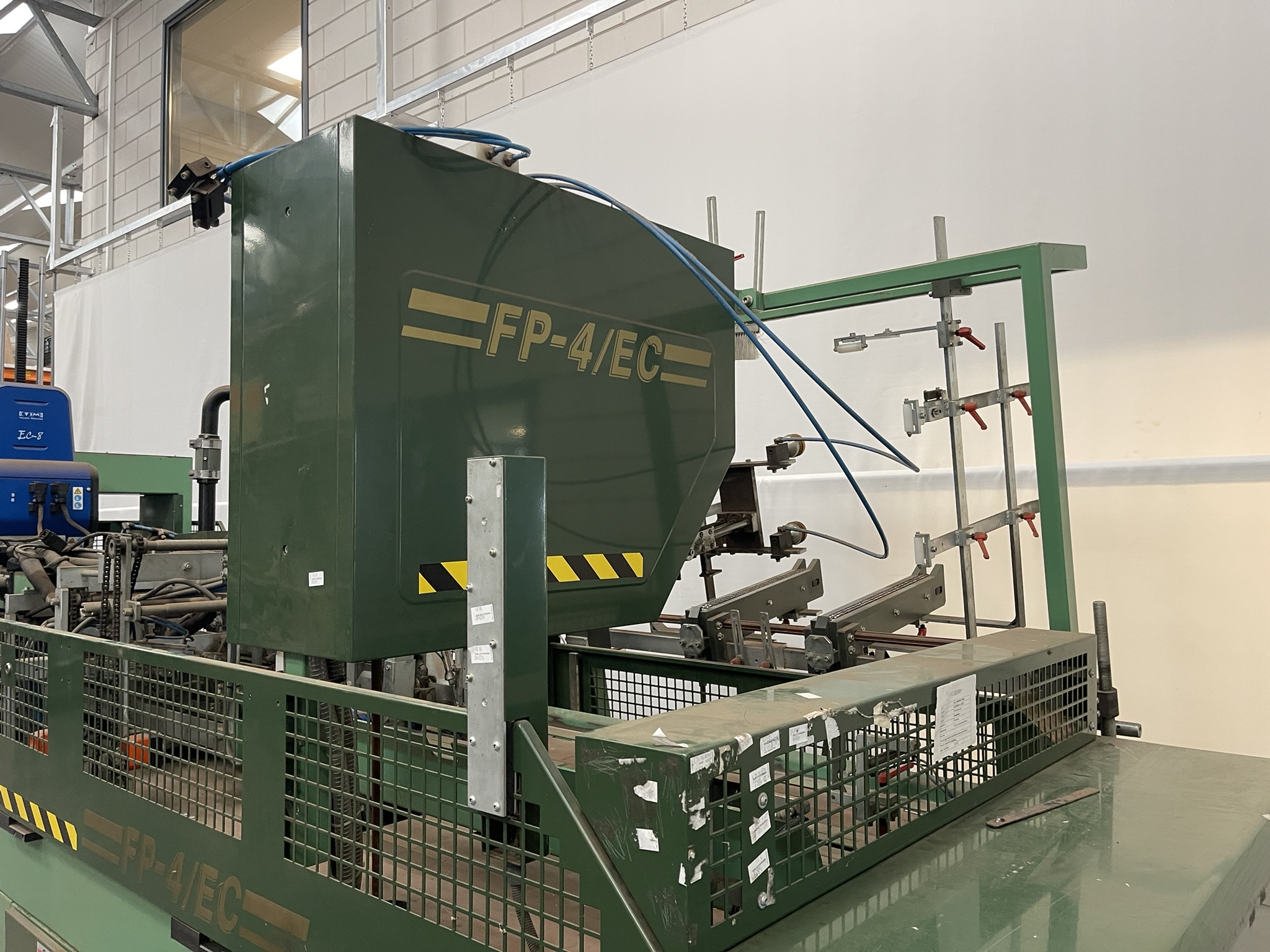 Boix dozenopzetmachine incl. stapel/uitvoer unit