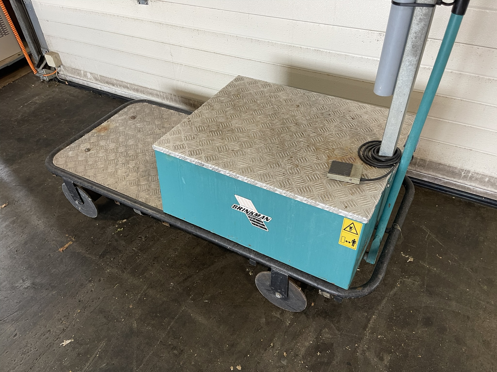 Berg pipe rail trolleys