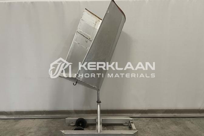 Pipe rail harvest trolleys roses