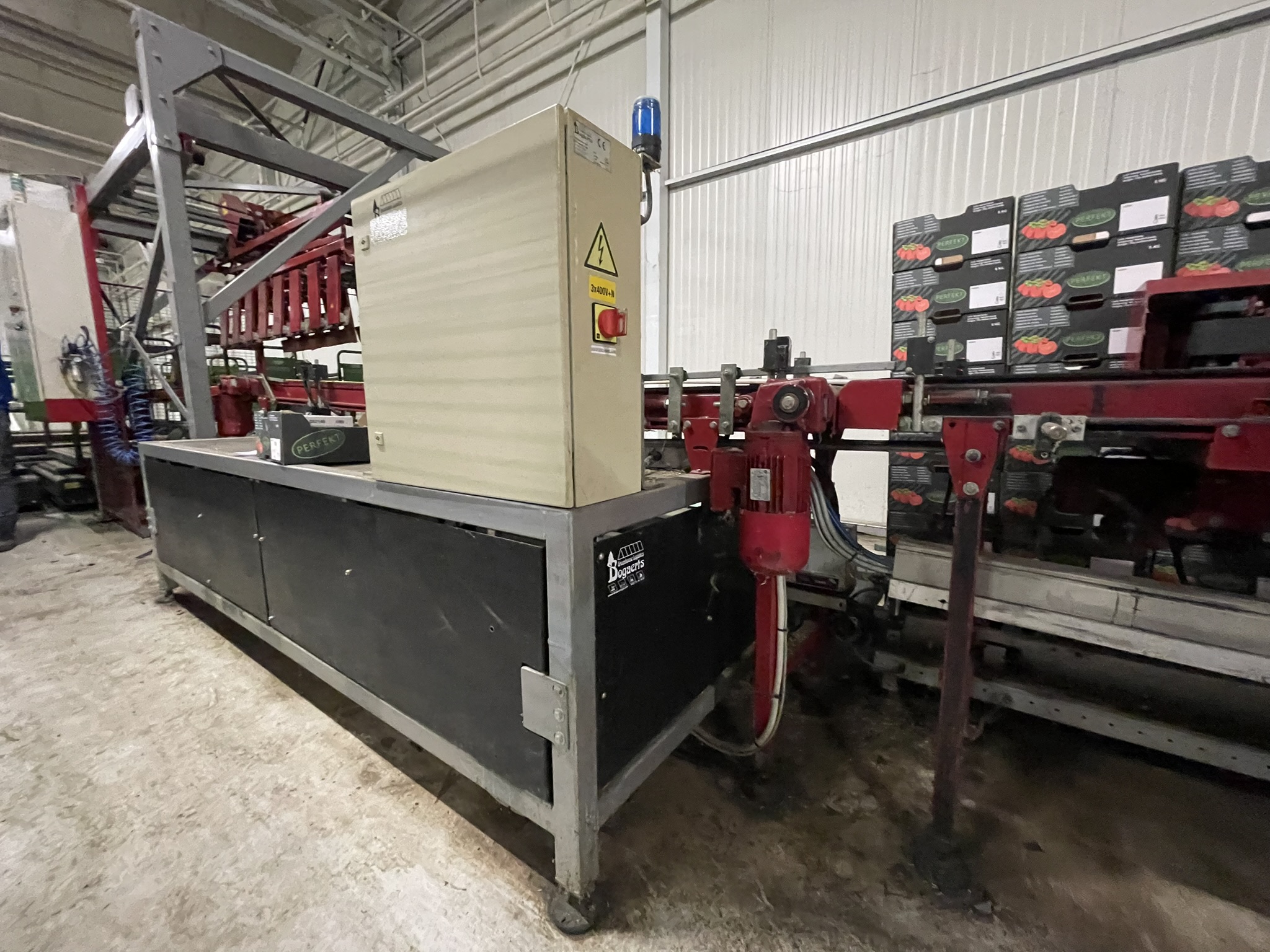 Complete Taks TTS vine tomato processing system