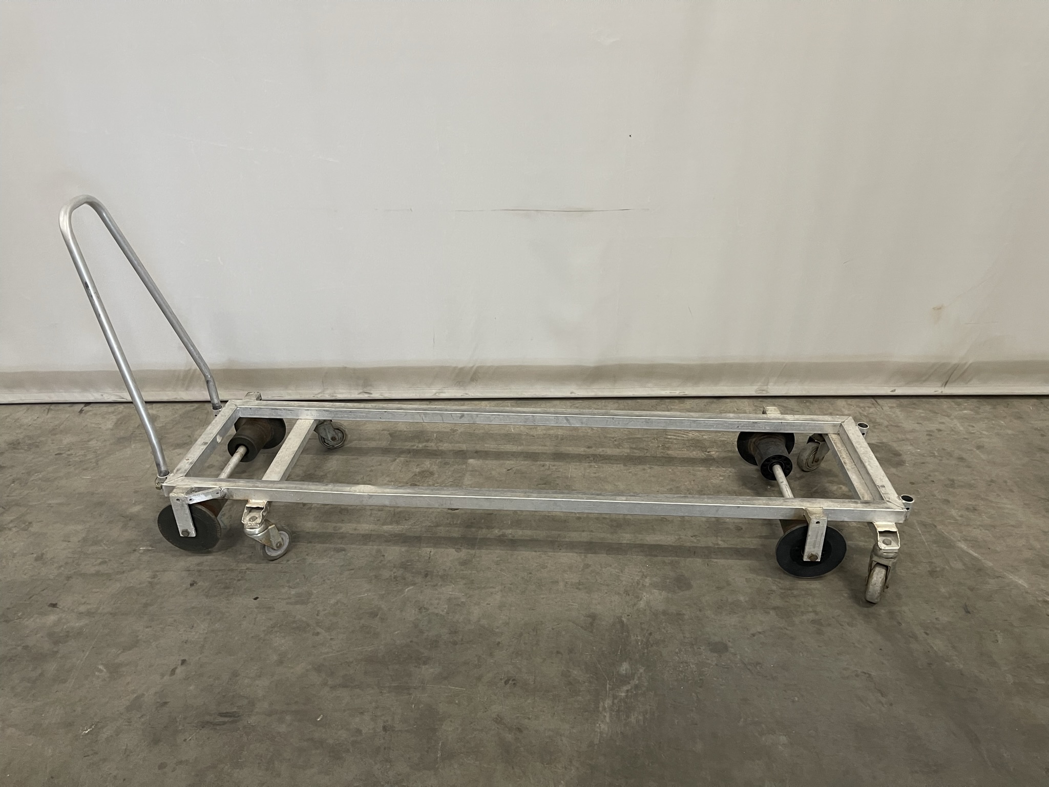 Buisrail oogstwagens