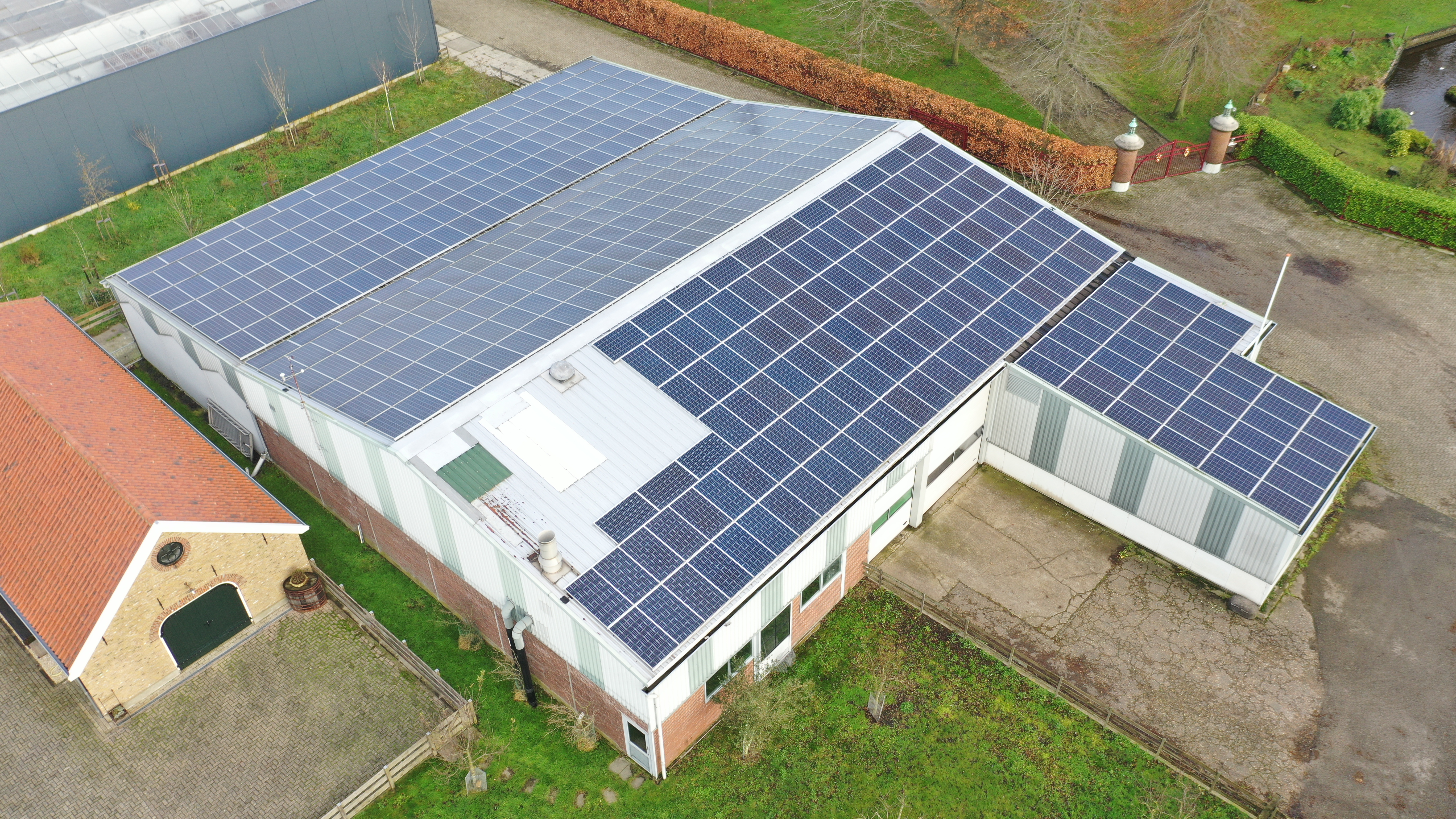 Business space 733 m²