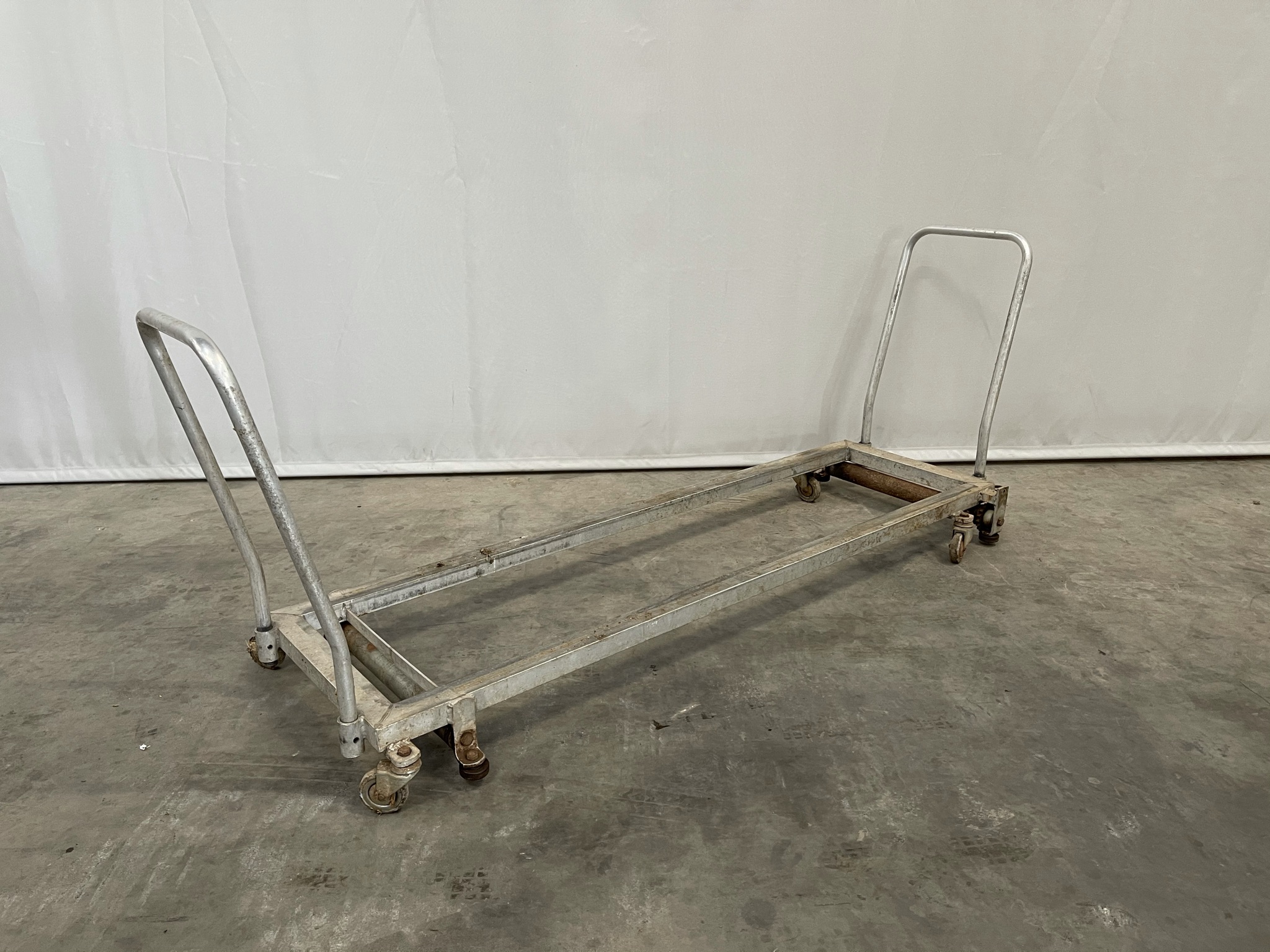 Pipe rail harvesting trolleys