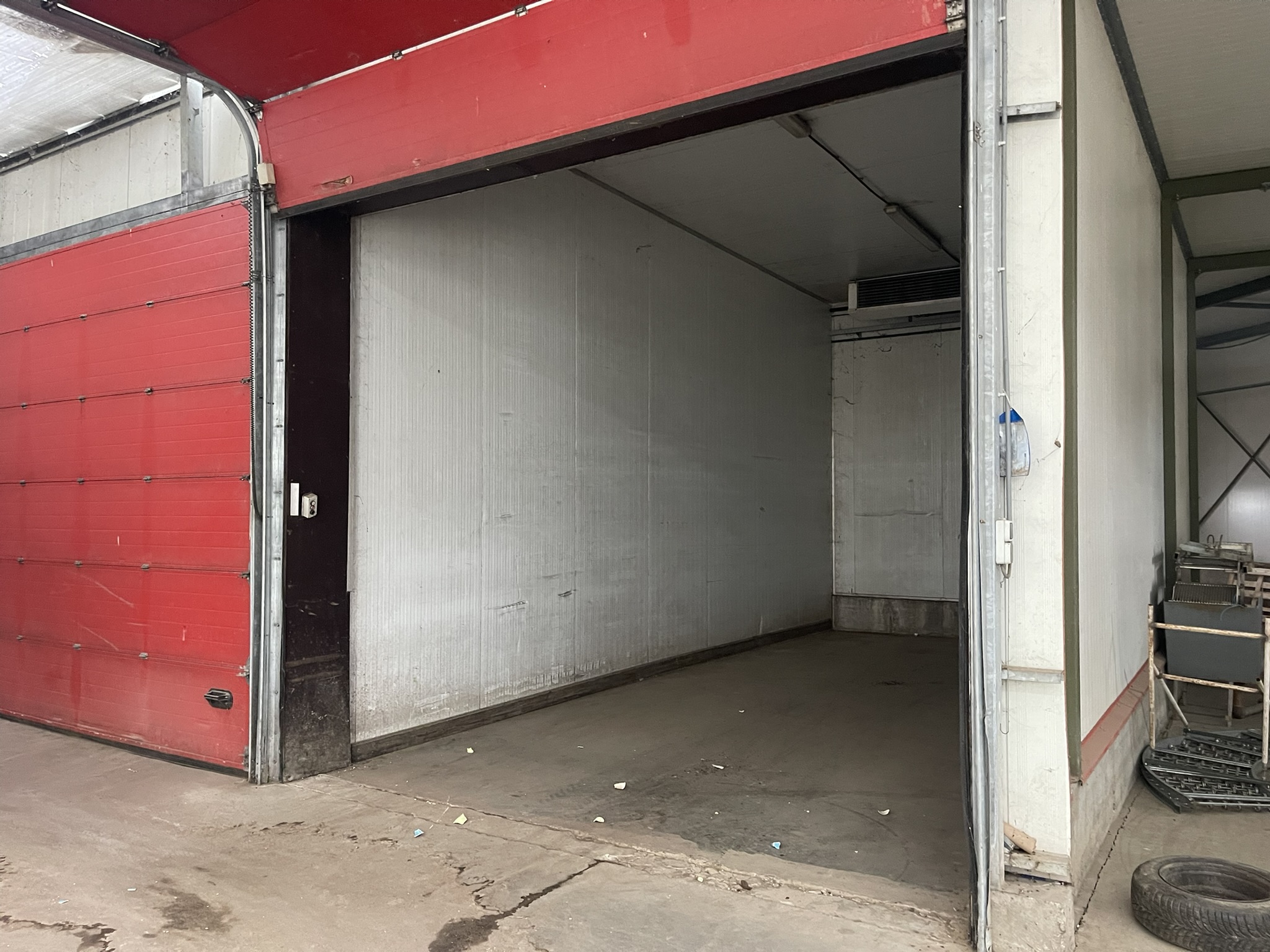 Cooling room 336 m³ / 72 m²