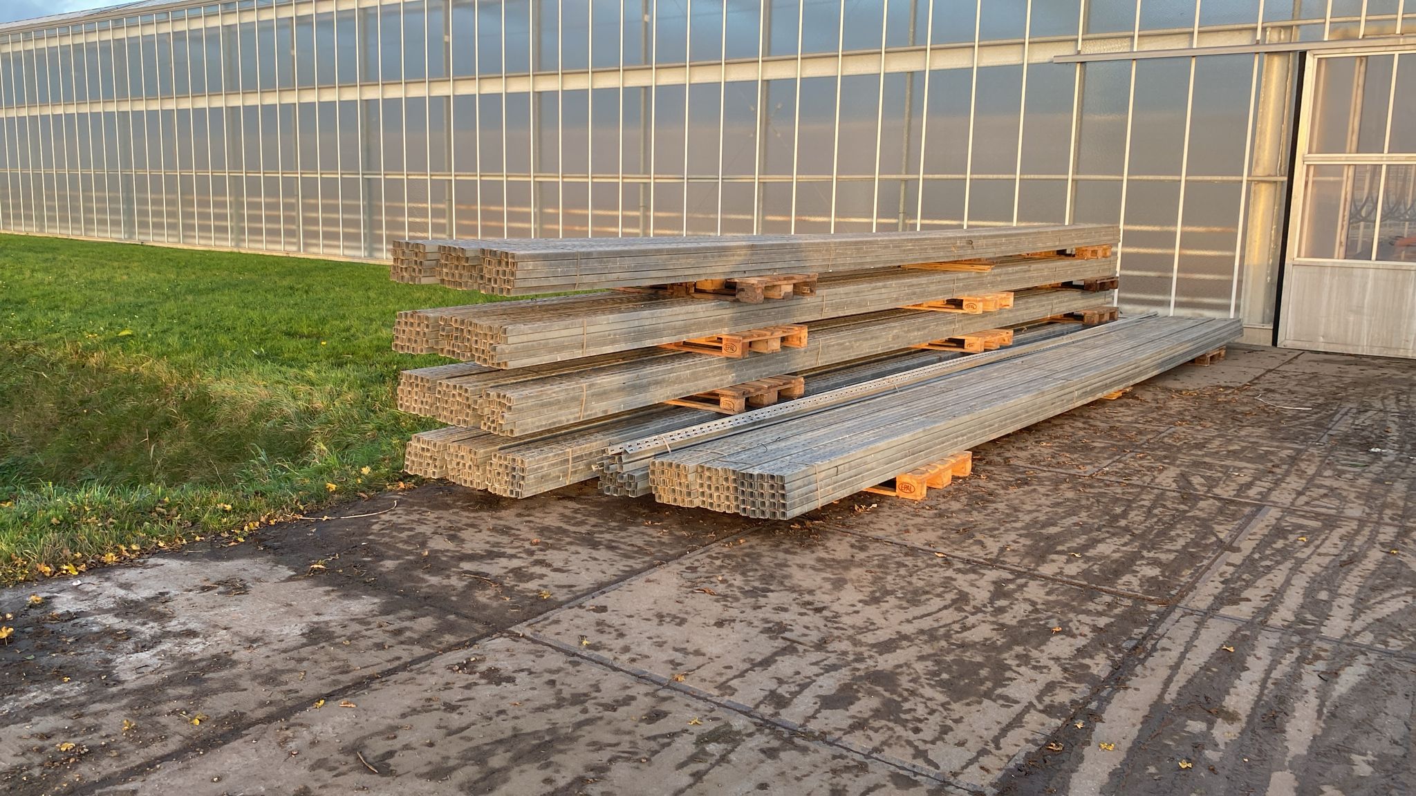 Mounting rails C-profile 40x40 mm