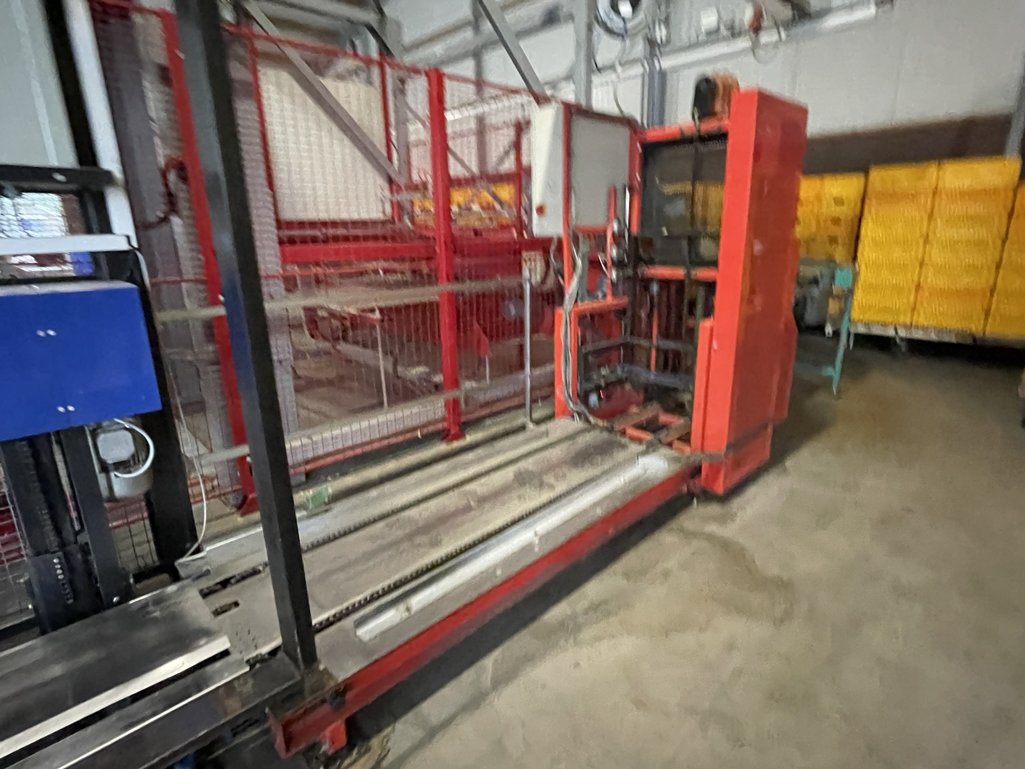 Destacker & Aweta Crate tipper