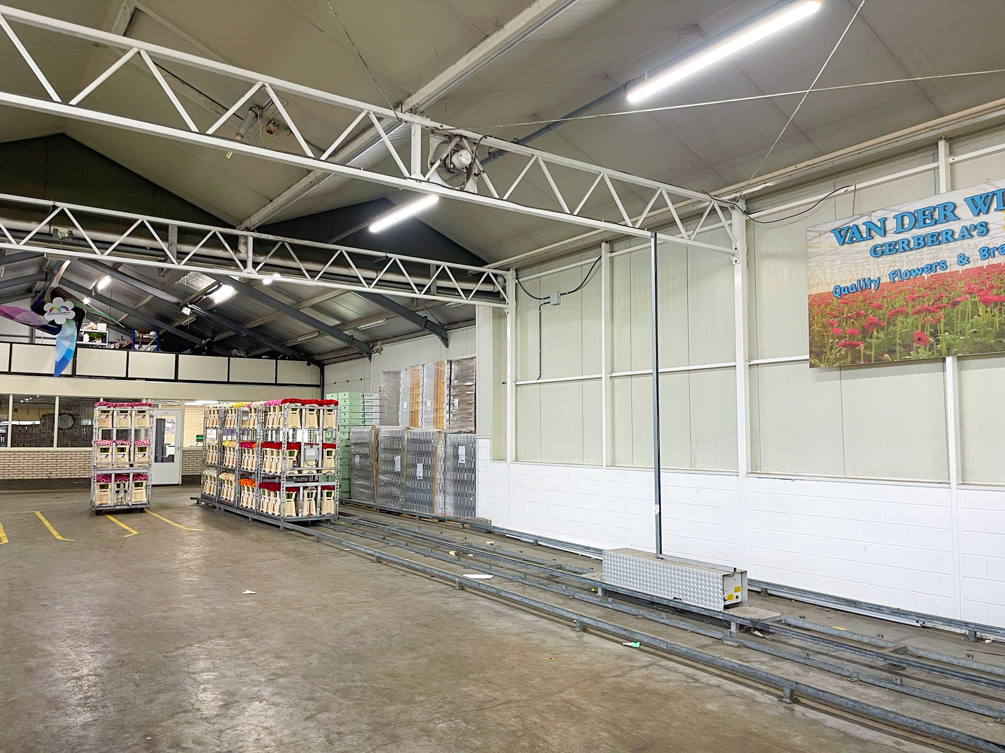 Business space 748 m²