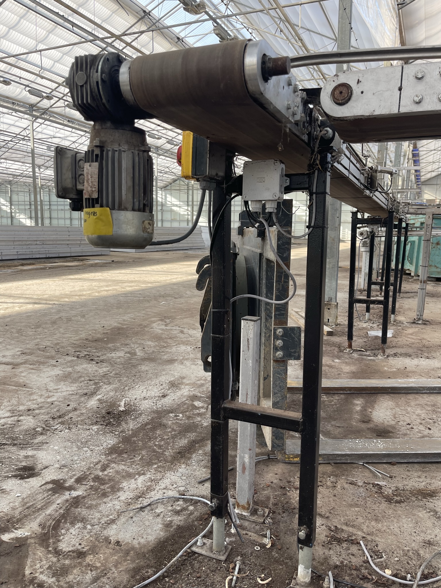 Flier conveyor belts