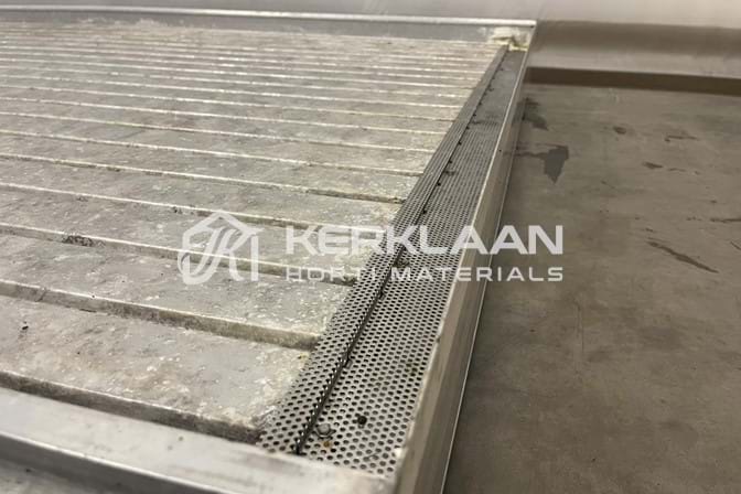 Aluminum mobile container with aluminium ebb and flow bottom