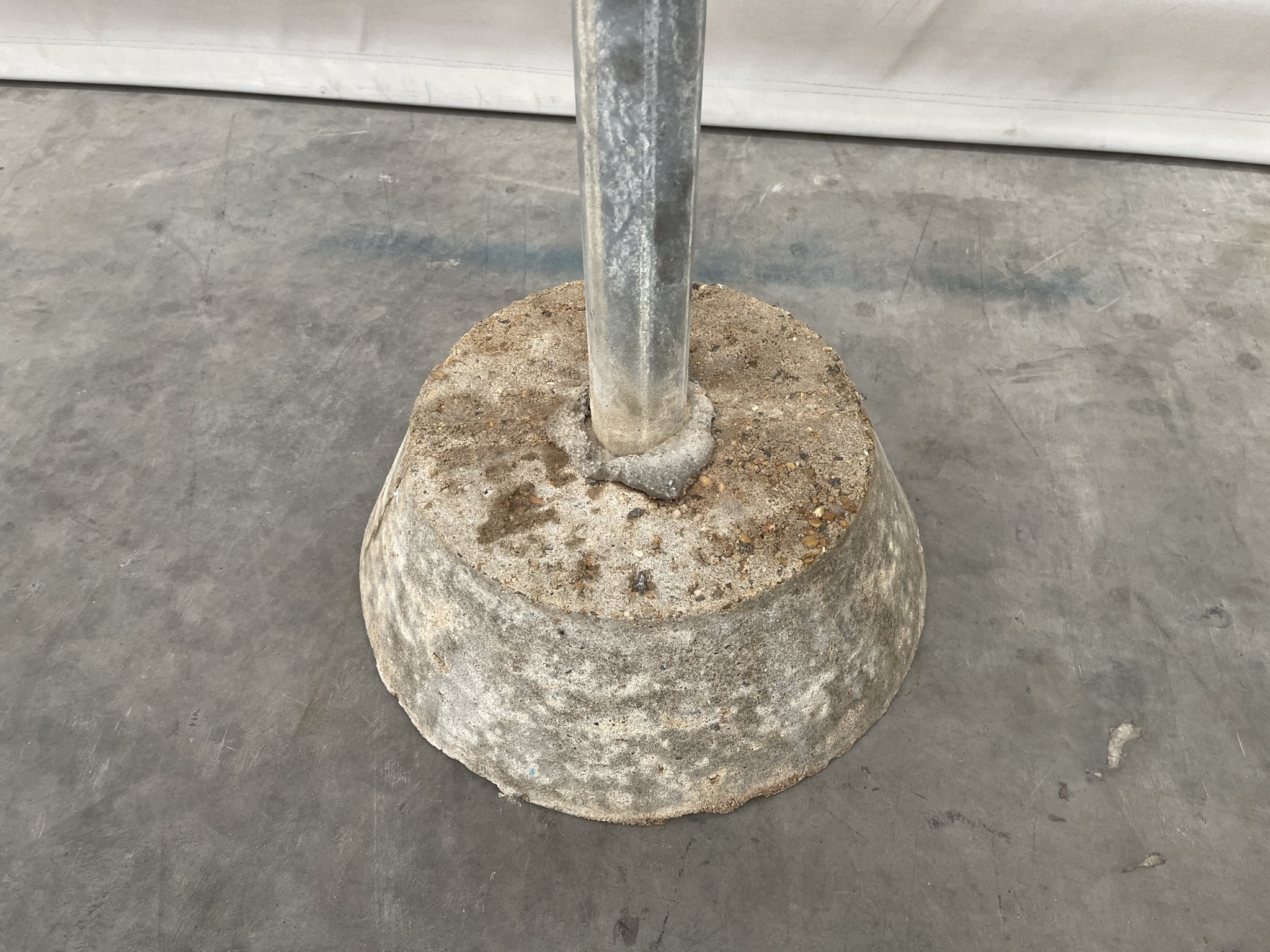 Support posts on tile