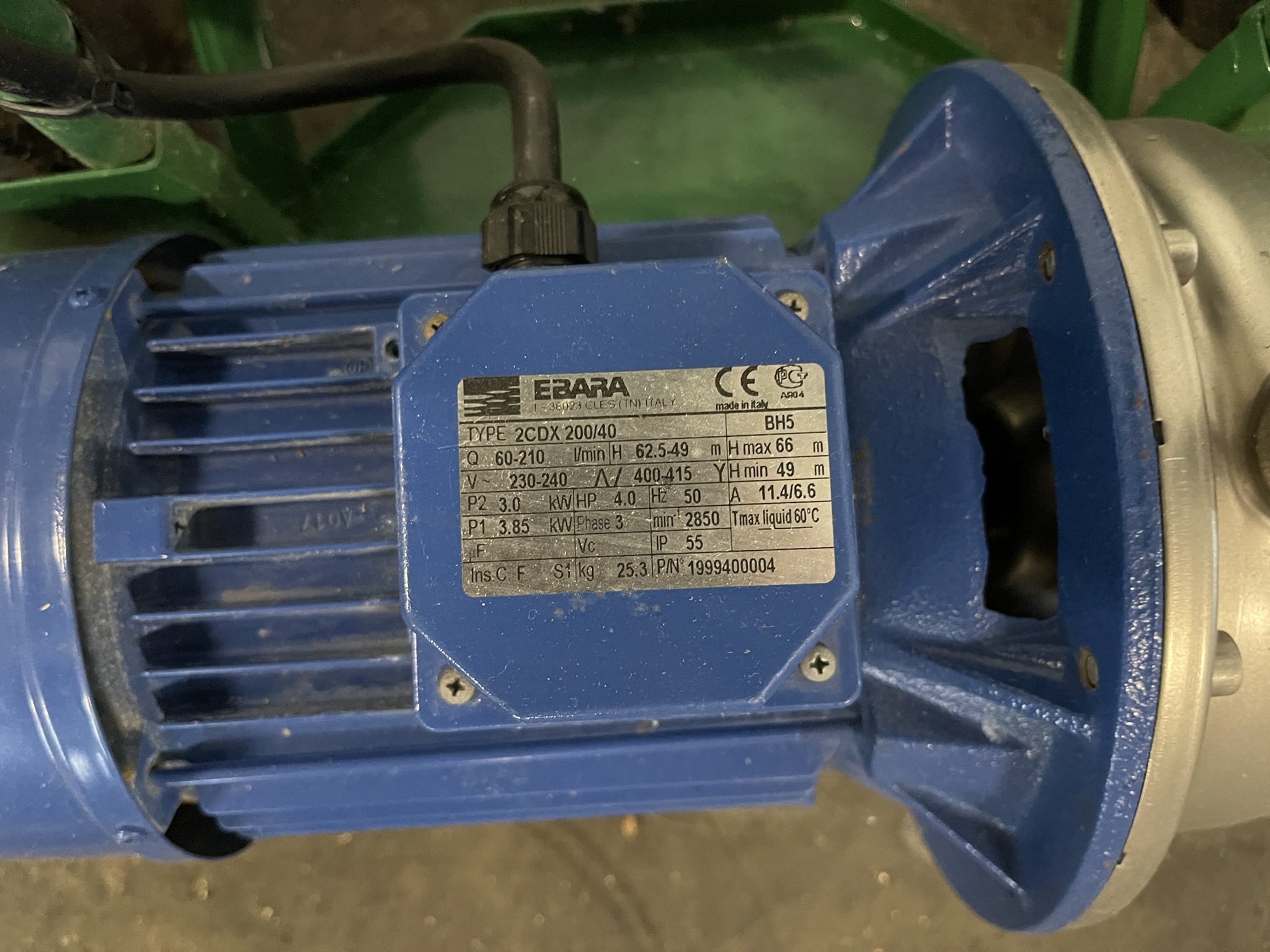 Ebara pomp op steekwagen