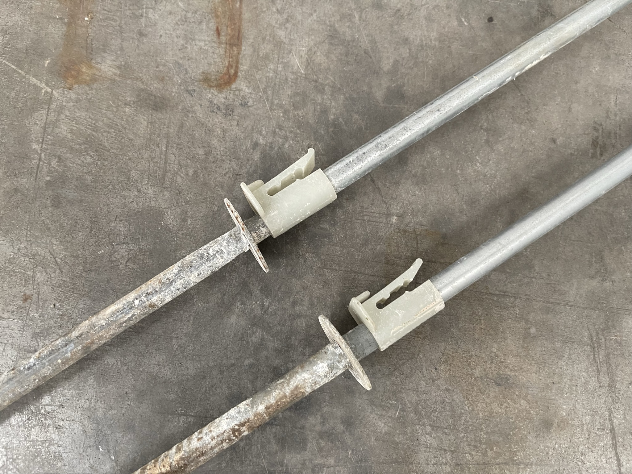 Steunpaaltjes voor bloemengaas 2000 mm