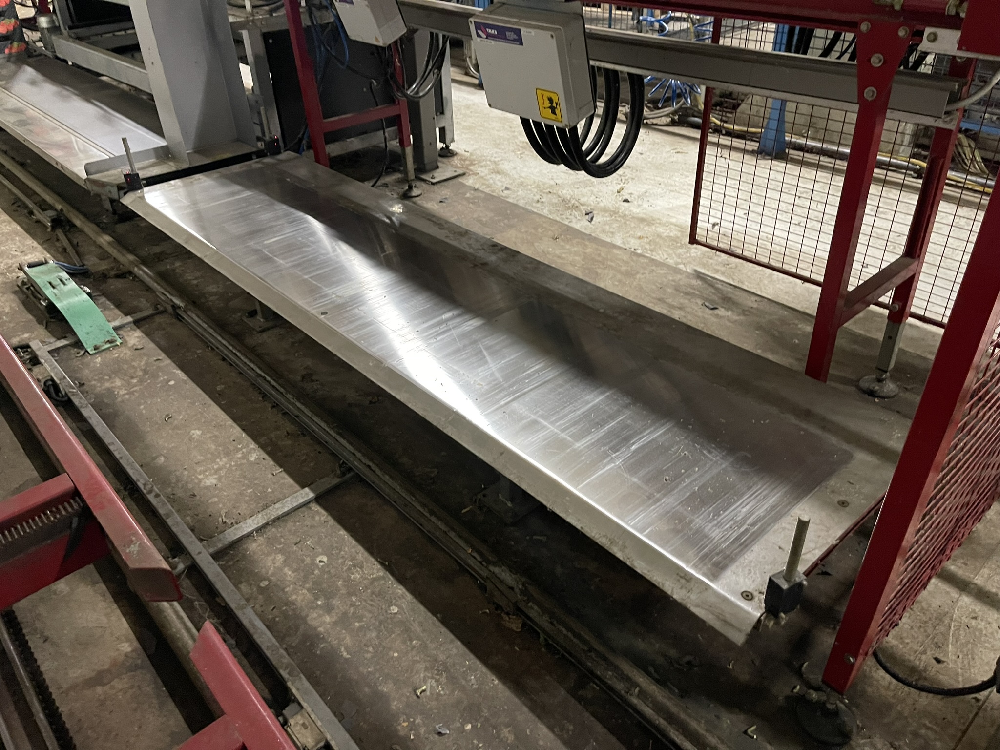 Complete Taks TTS vine tomato processing system