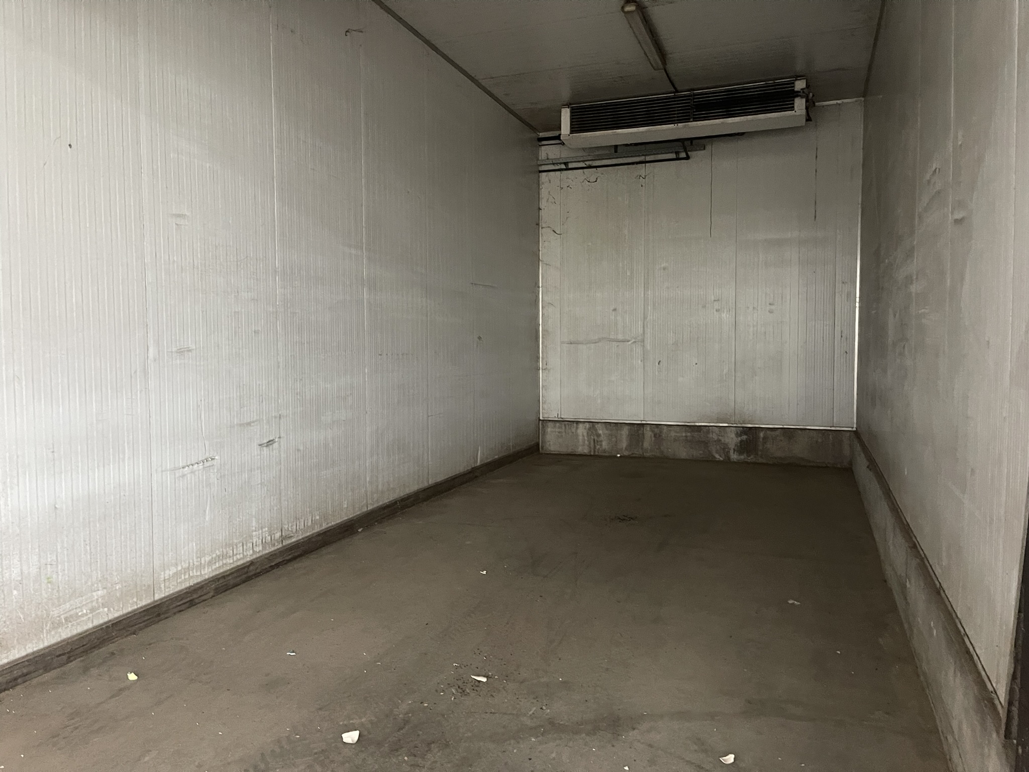 Cooling room 336 m³ / 72 m²