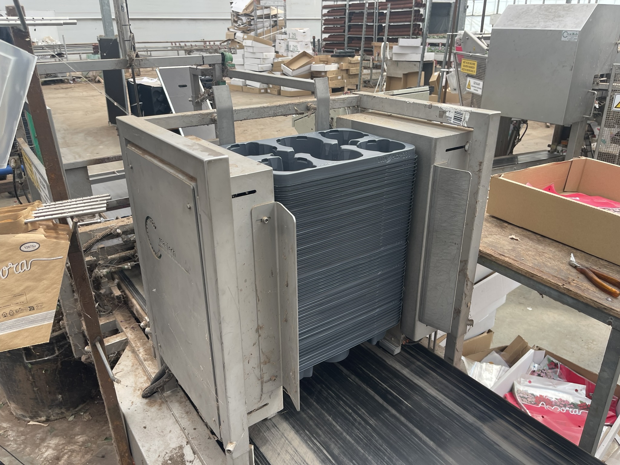 Createch cover machine