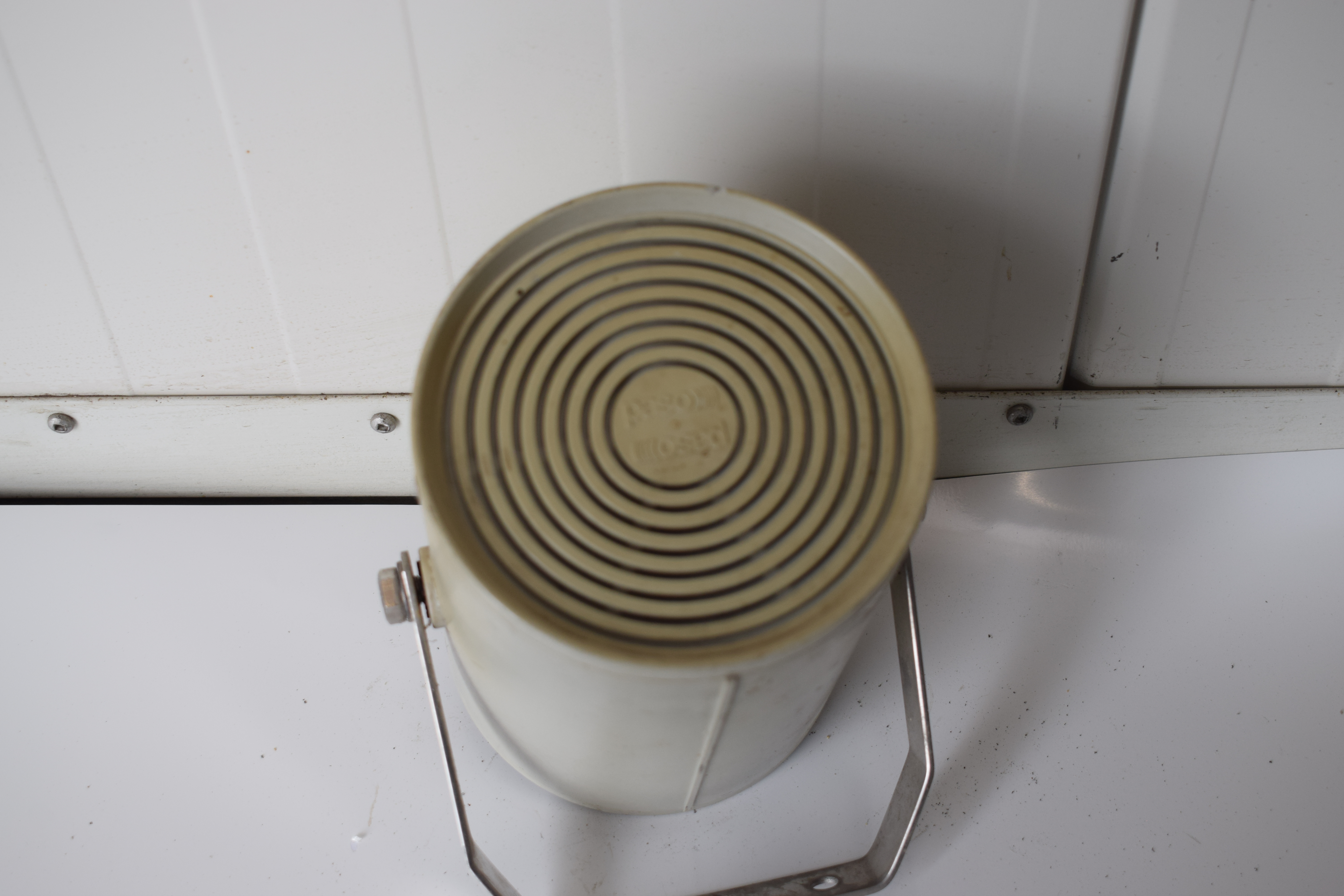 Paso moisture-proof speakers