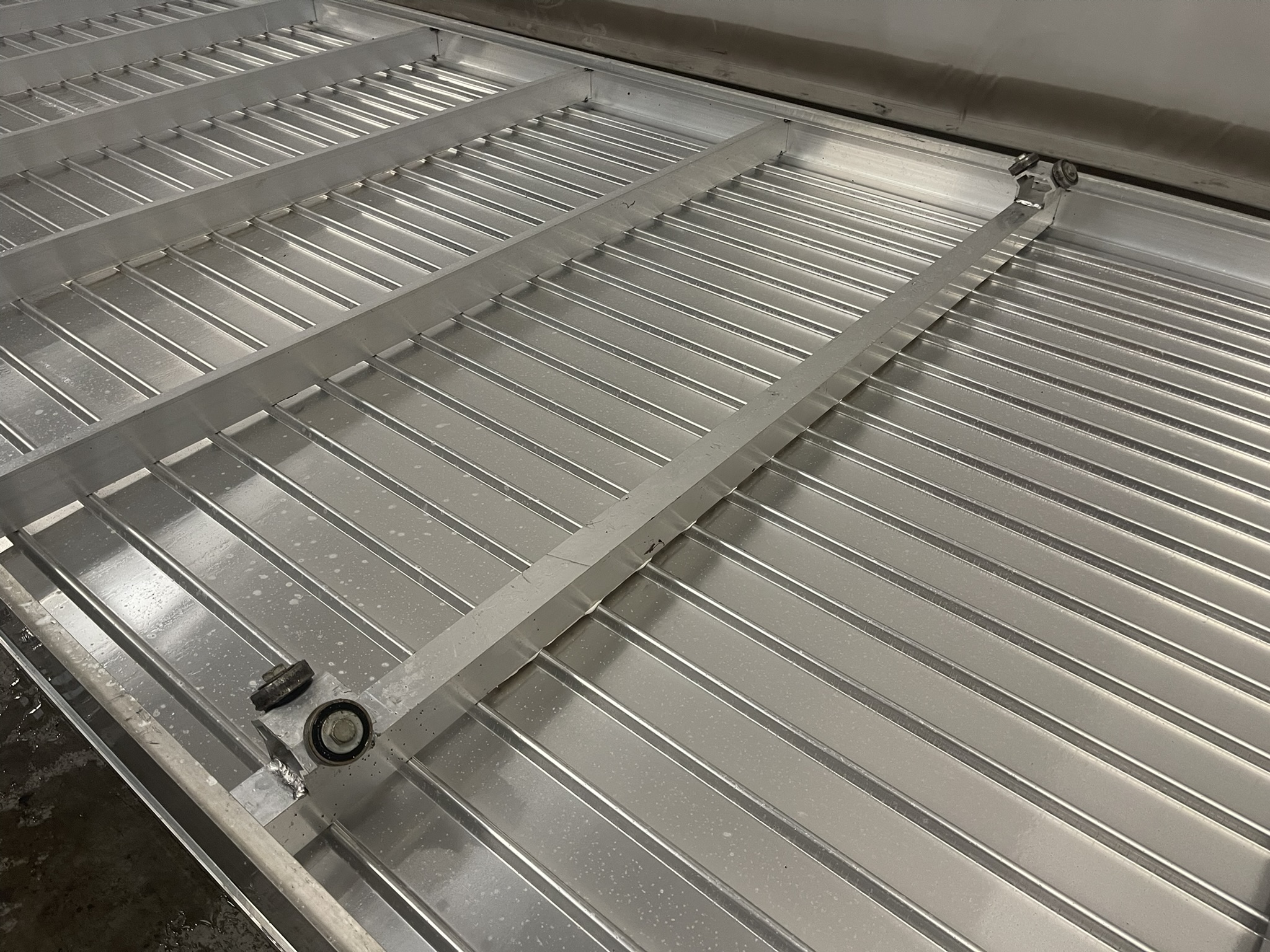 Aluminium rolcontainers met aluminium eb- en vloedbodem