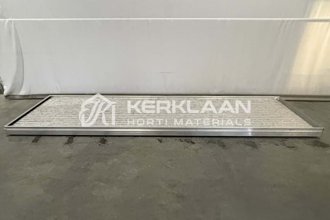 Aluminum mobile container with aluminium ebb and flow bottom
