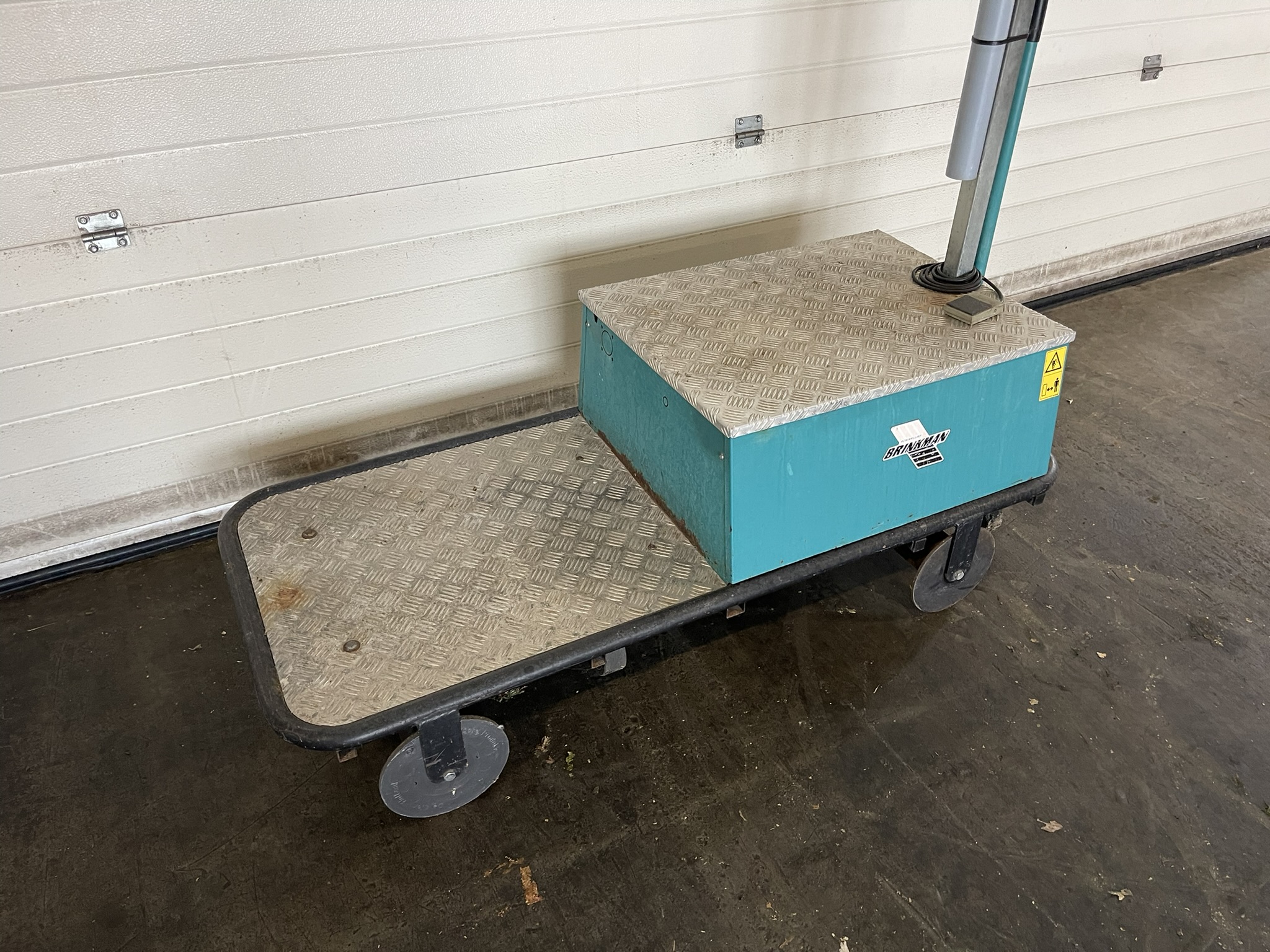 Berg pipe rail trolleys
