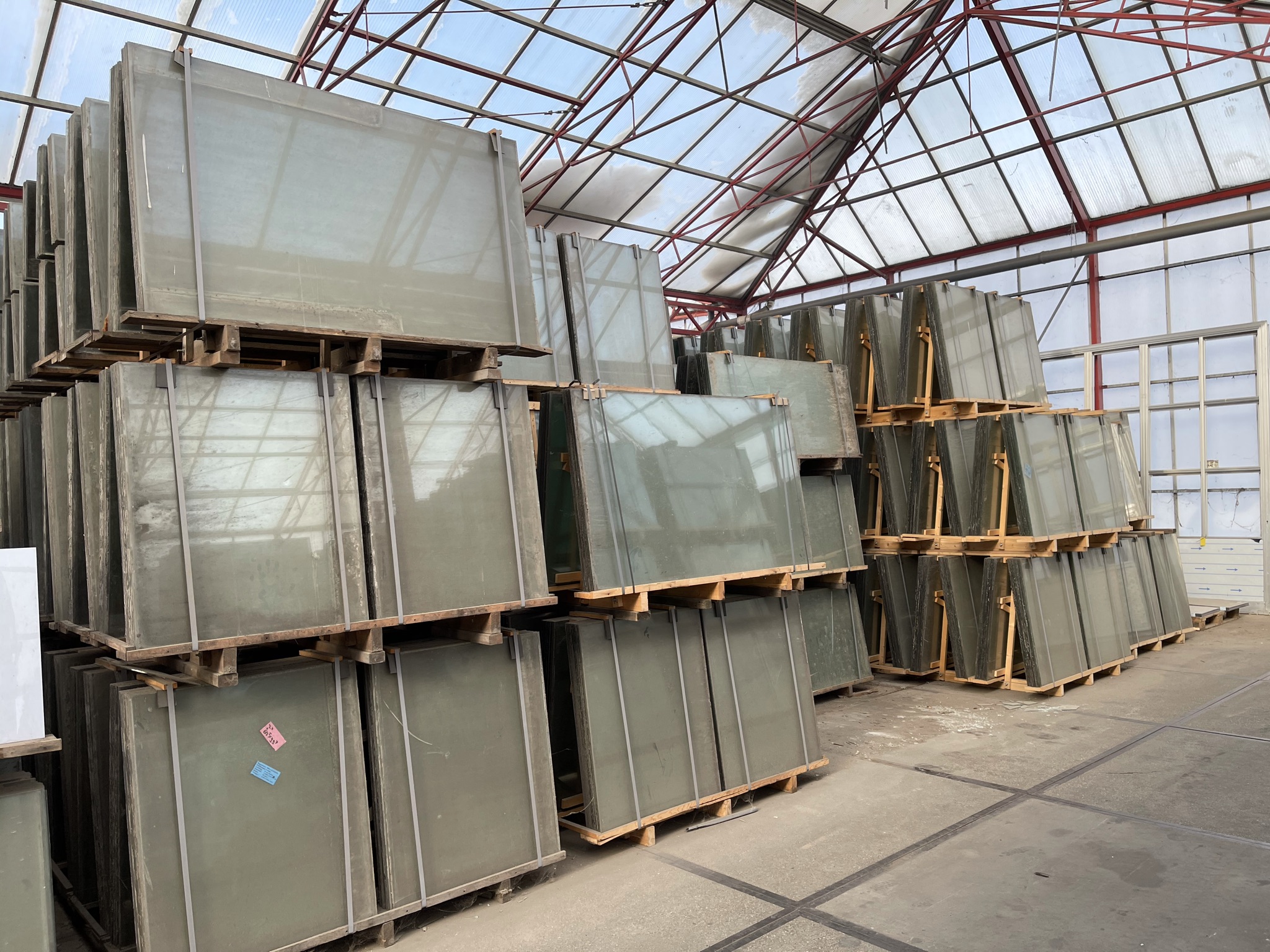 Used roof and side glass