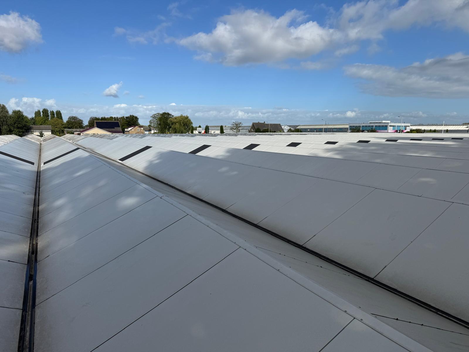 Sandwich roof system 1.200 m²