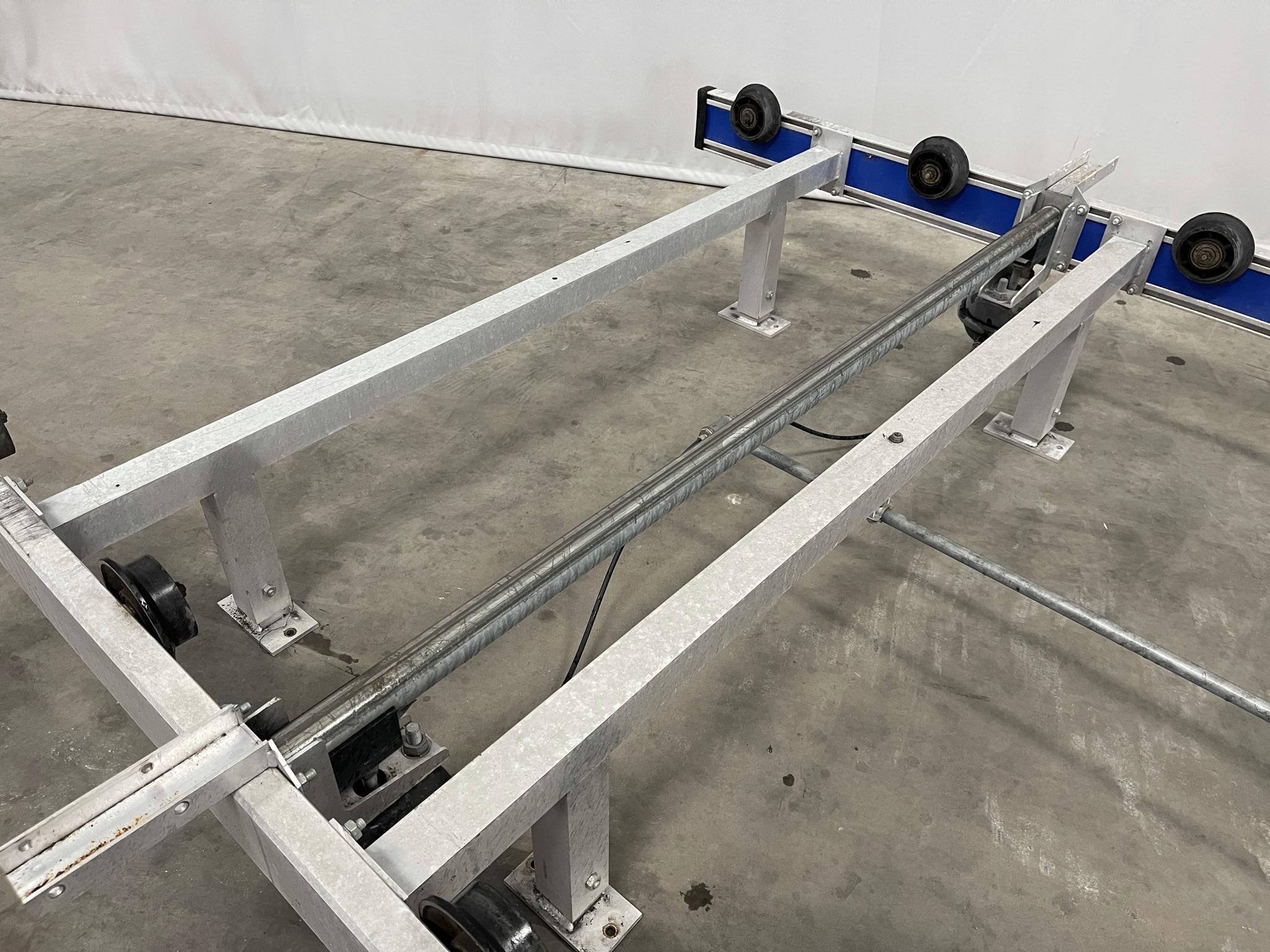 Roller table conveyors