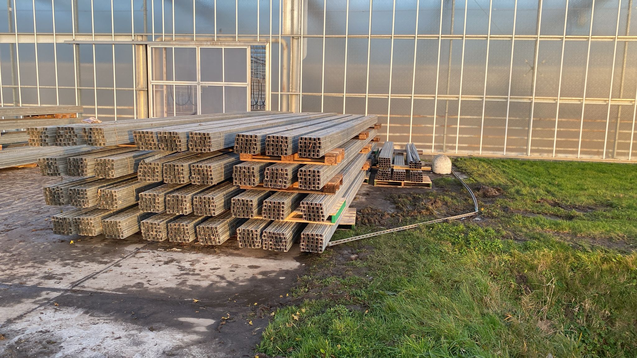 Mounting rails C-profile 40x40 mm