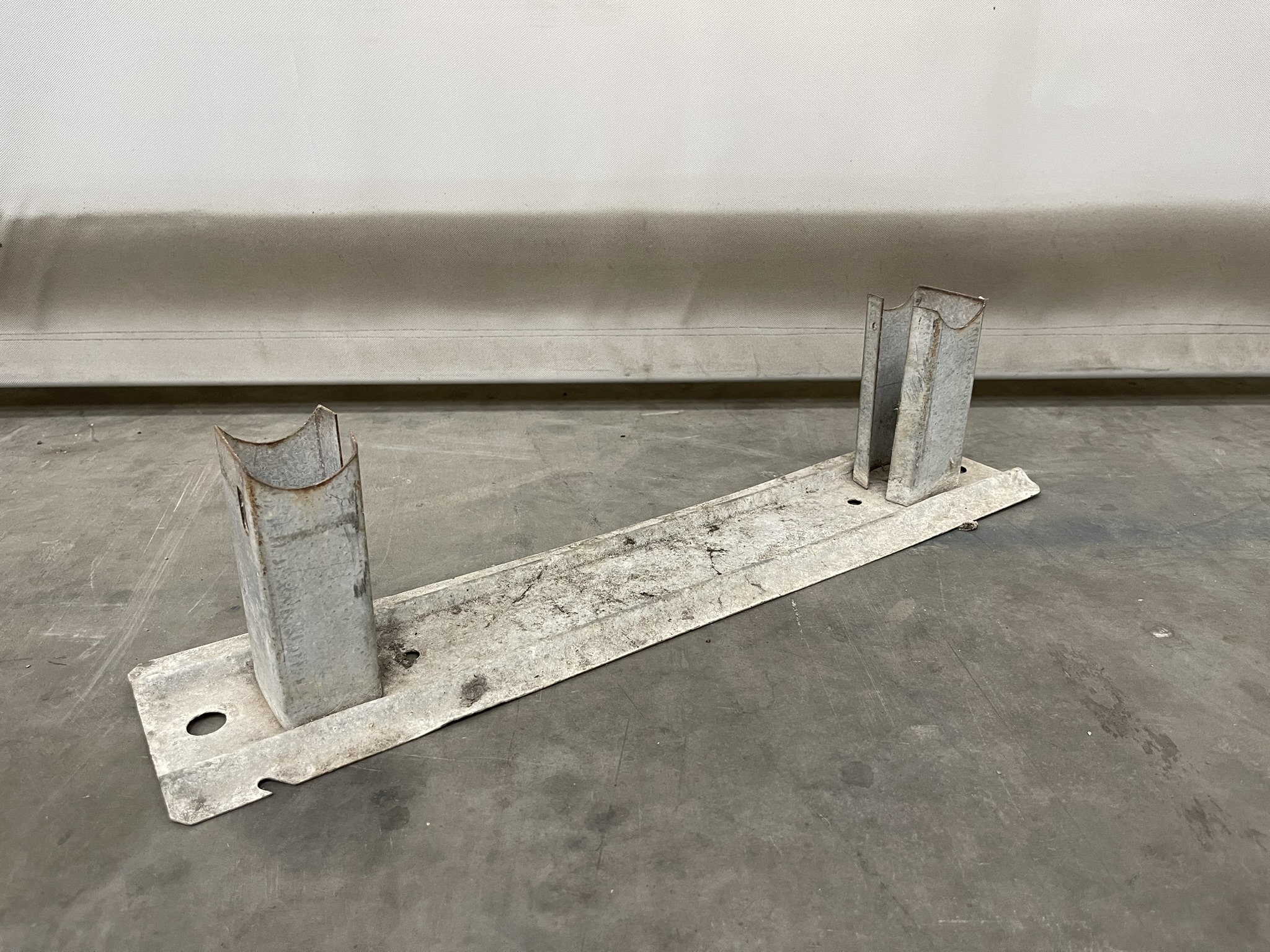 Pipe rail supports clicked 120 mm