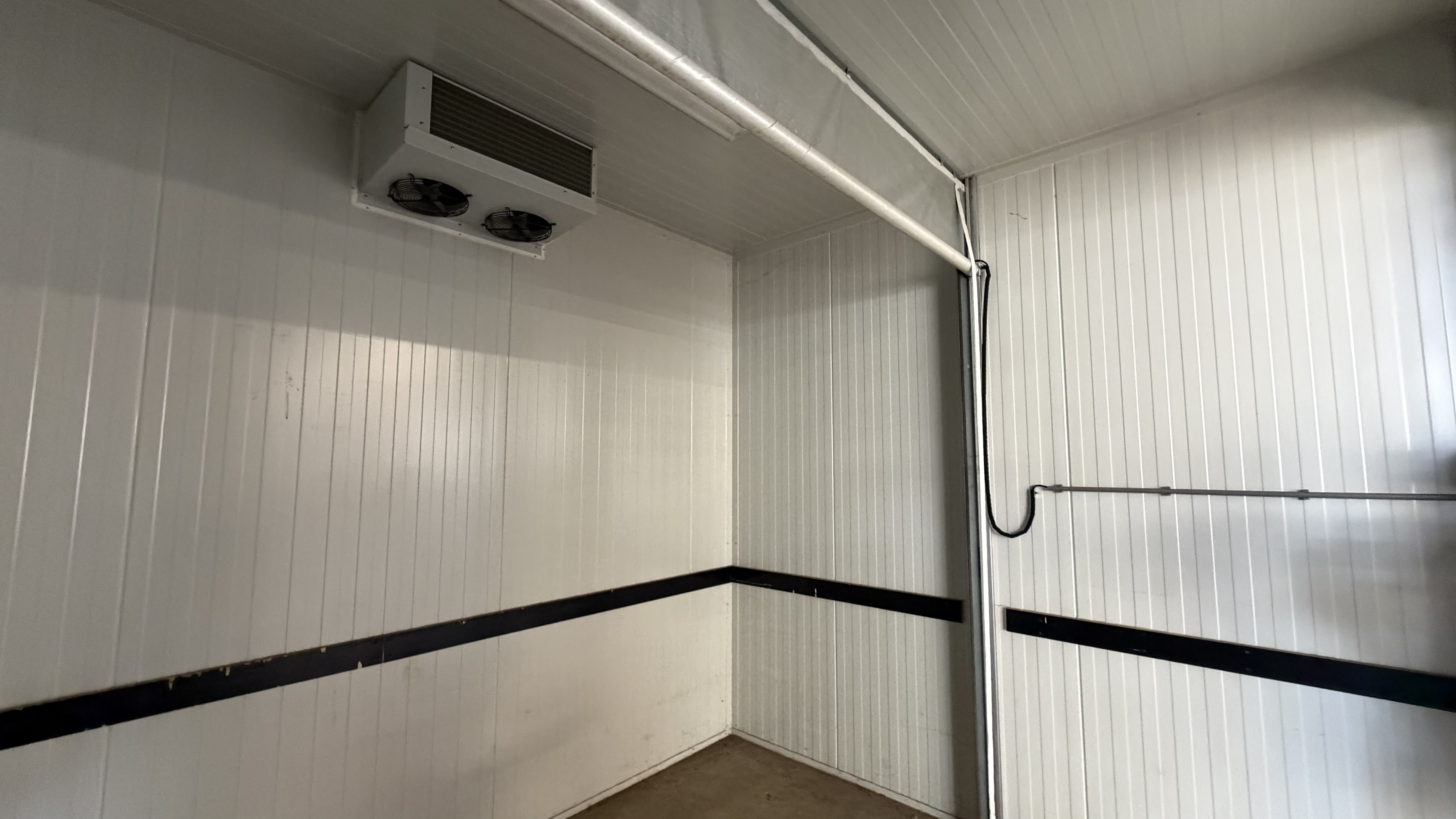 Cooling room 31.50  m³ / 10.5 m²