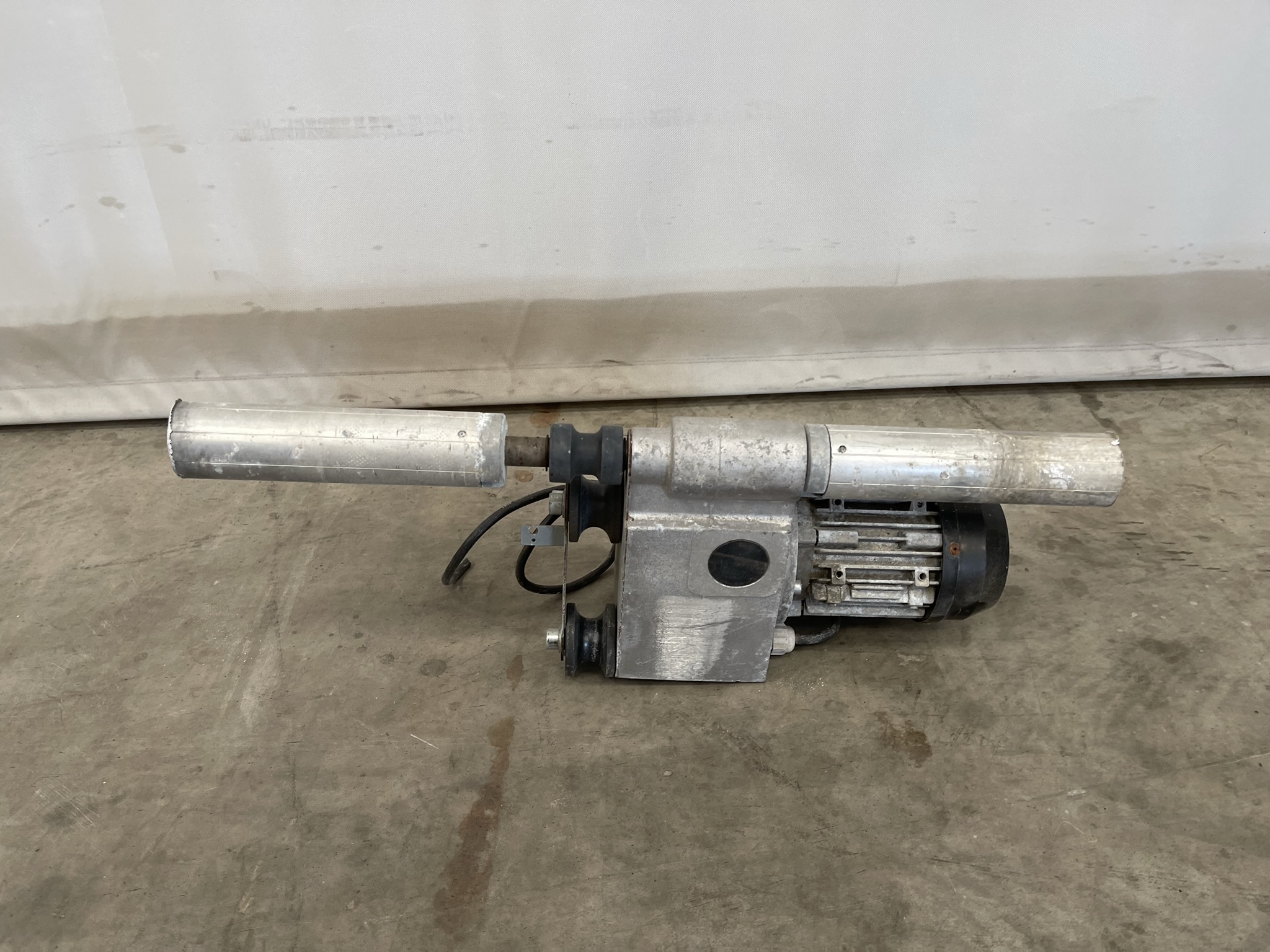 Ridder roller screen motors