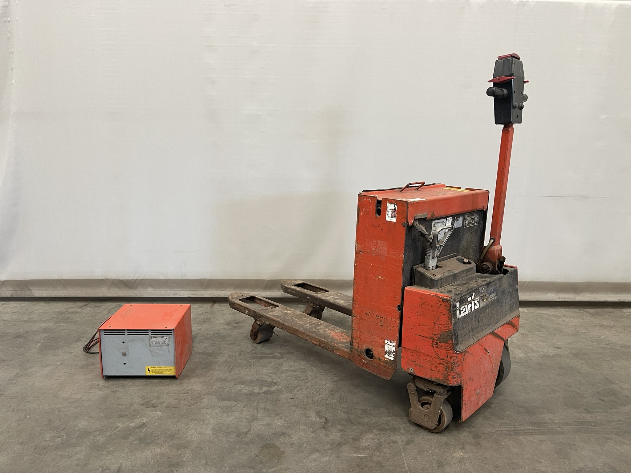 Lafis electro pallet truck