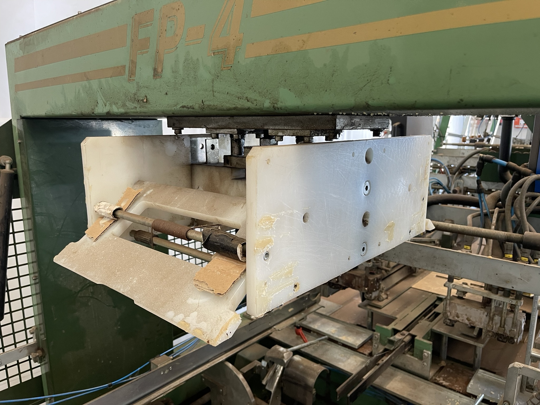 Boix dozenopzetmachine incl. stapel/uitvoer unit