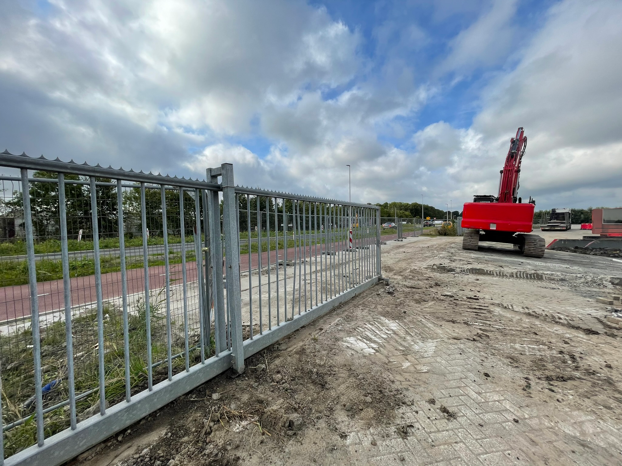 Double sliding gate 34,500 mm