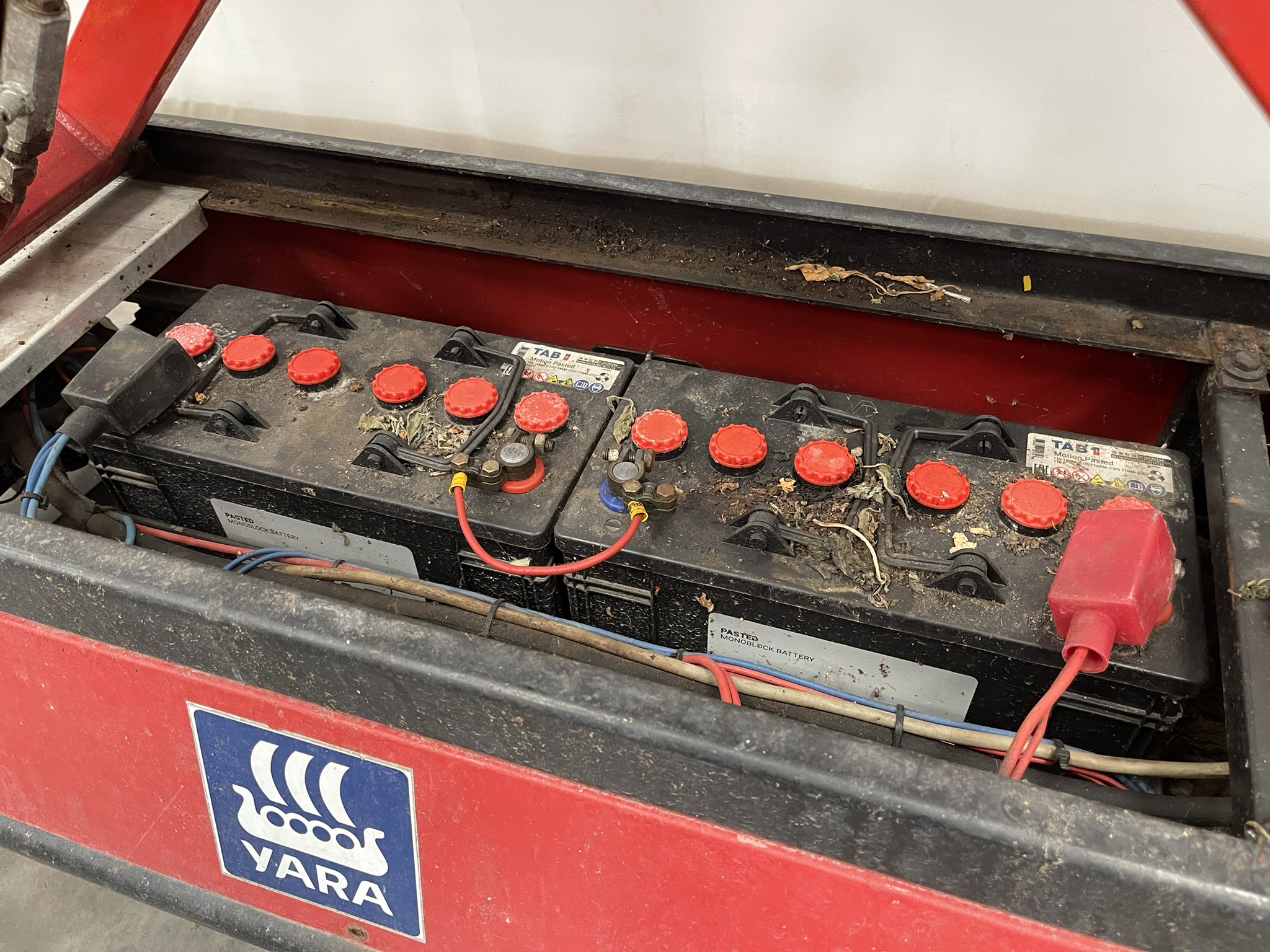 Berg pipe rail aerial work platform