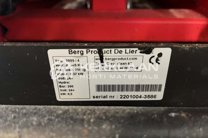 Berg pipe rail aerialworkers