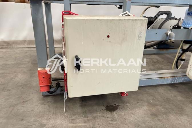 Pump unit for roll container conveyors