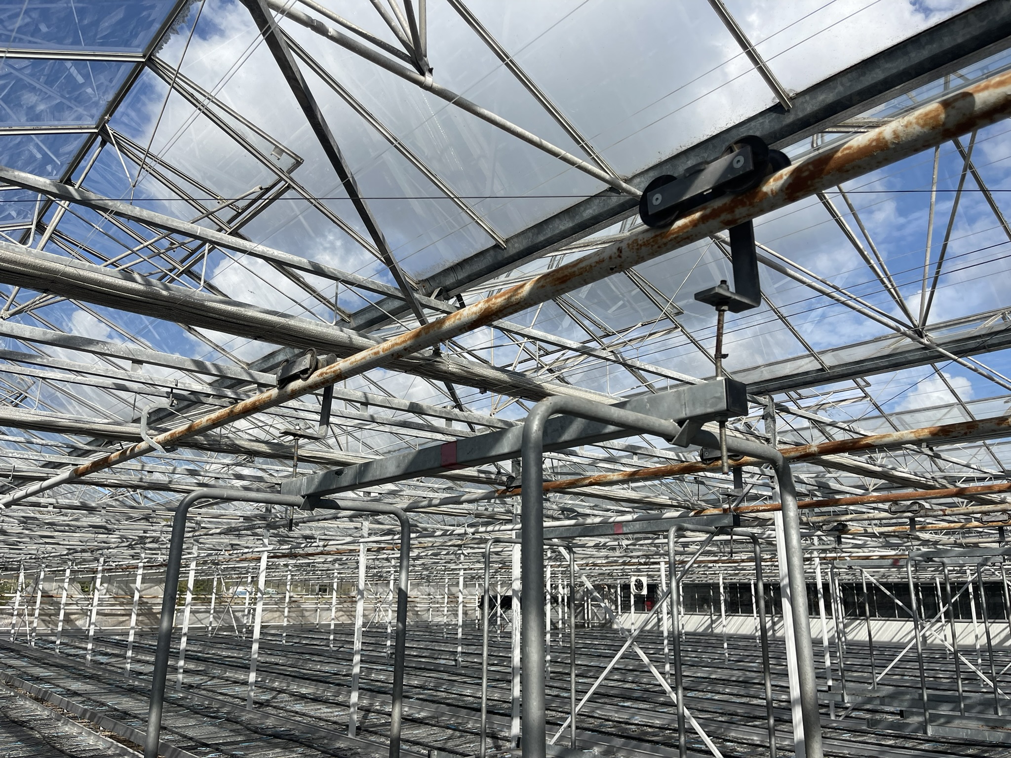 Over crop hanging trolleys 2000x600 mm