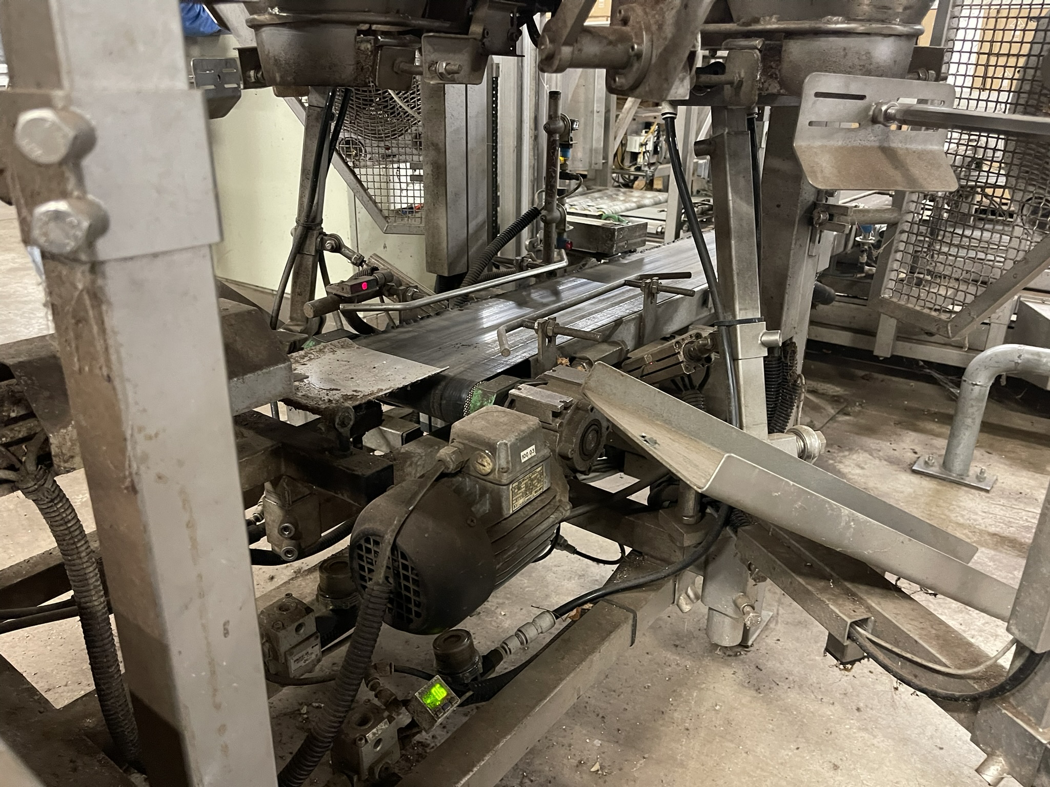 Createch cover machine