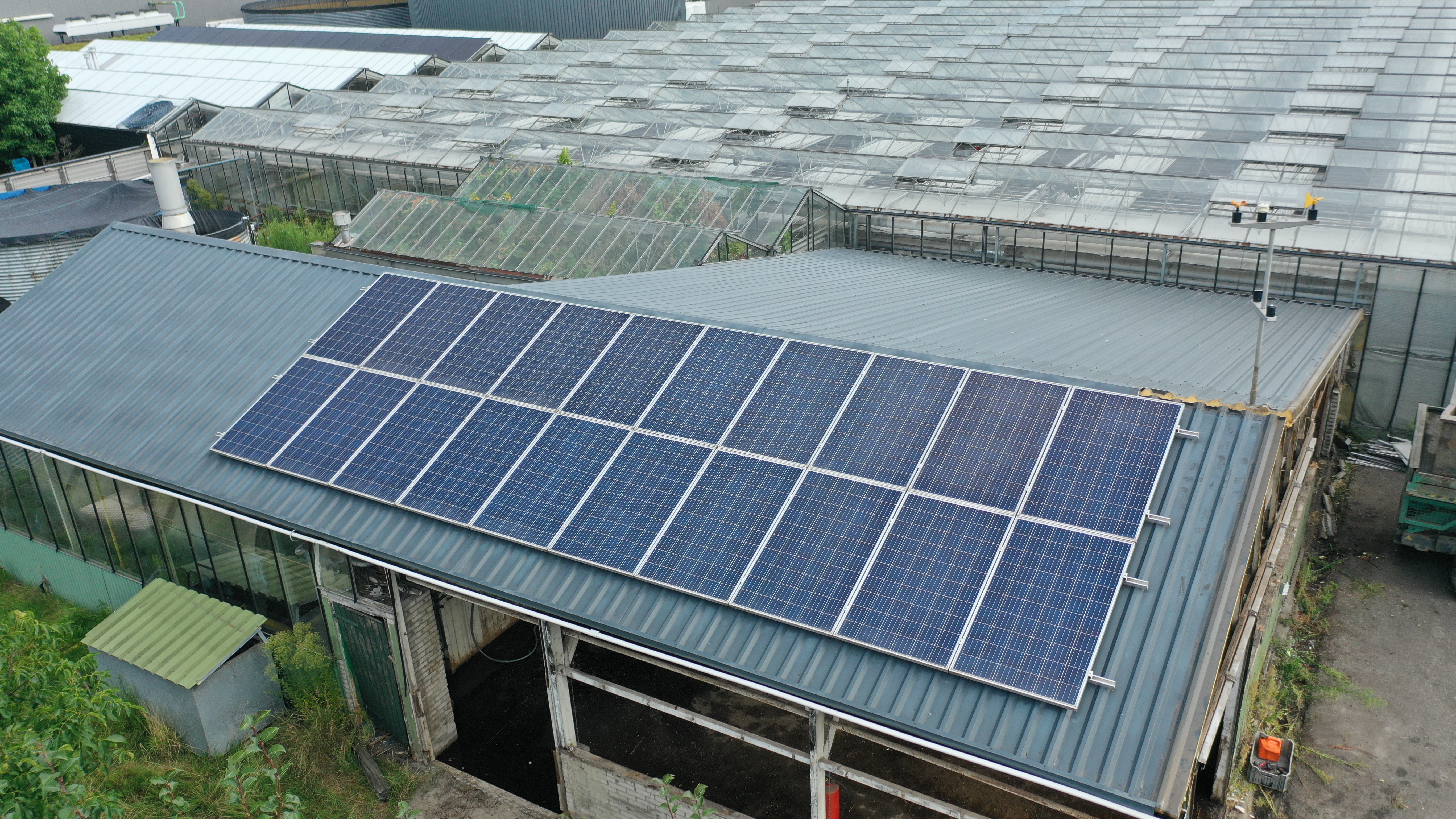 Complete zonnepaneleninstallatie