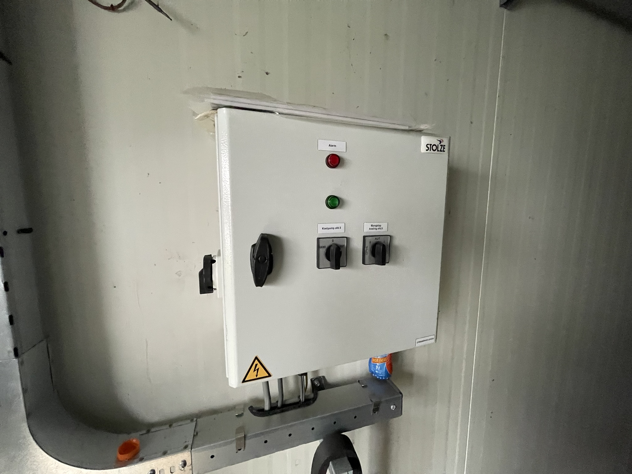 Carrier cooling installation incl. ± 23 Alfa Laval cooling units