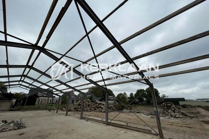 Steel construction 326 m²