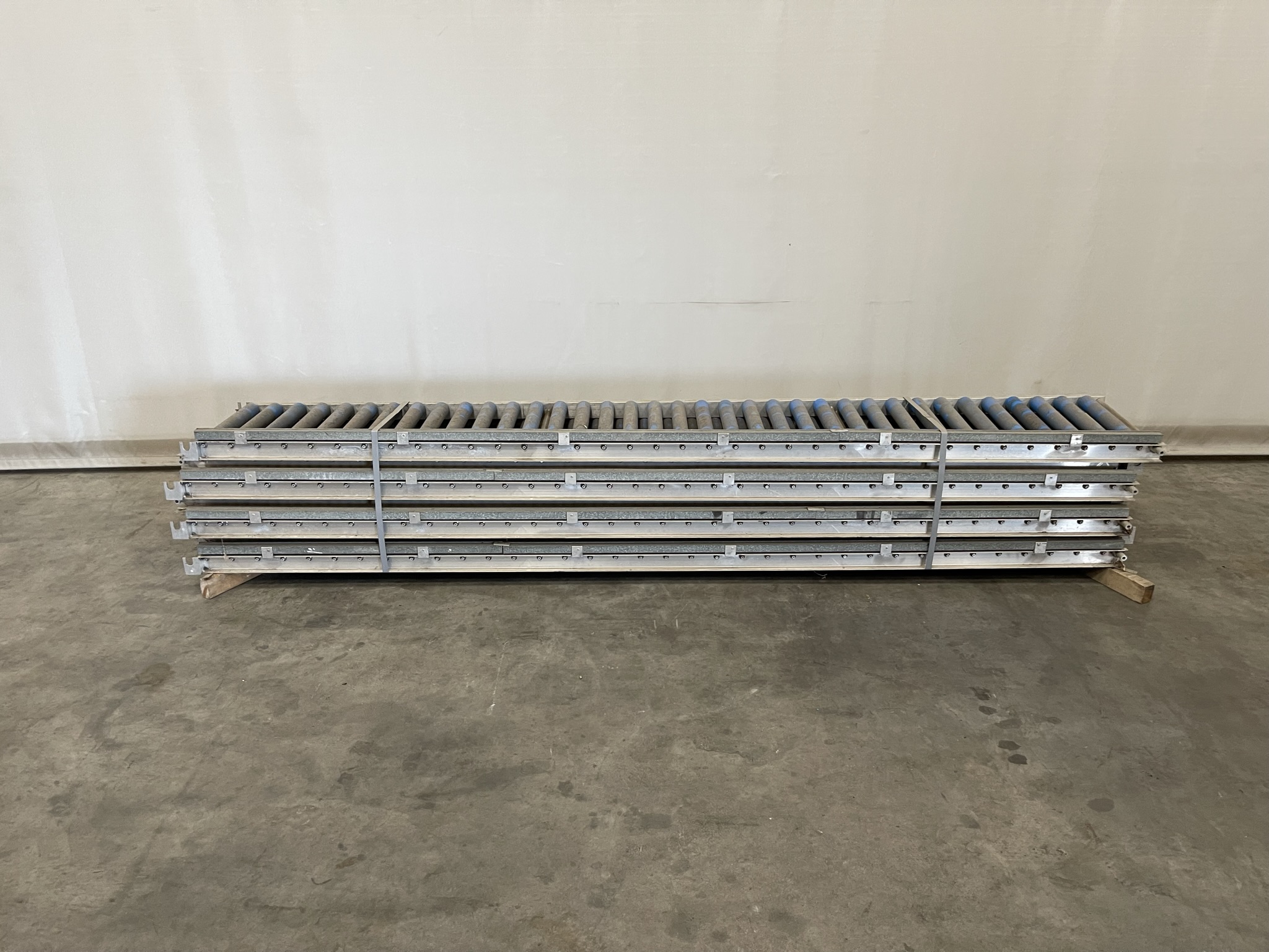 Roller conveyors