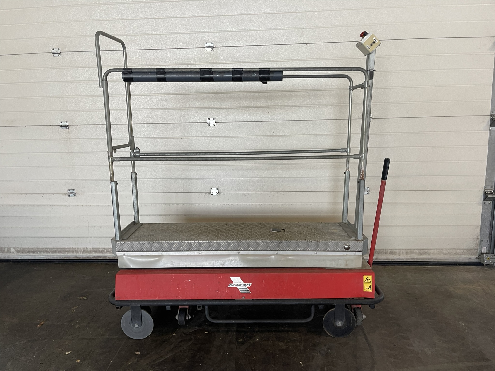 Berg pipe rail aerial worker