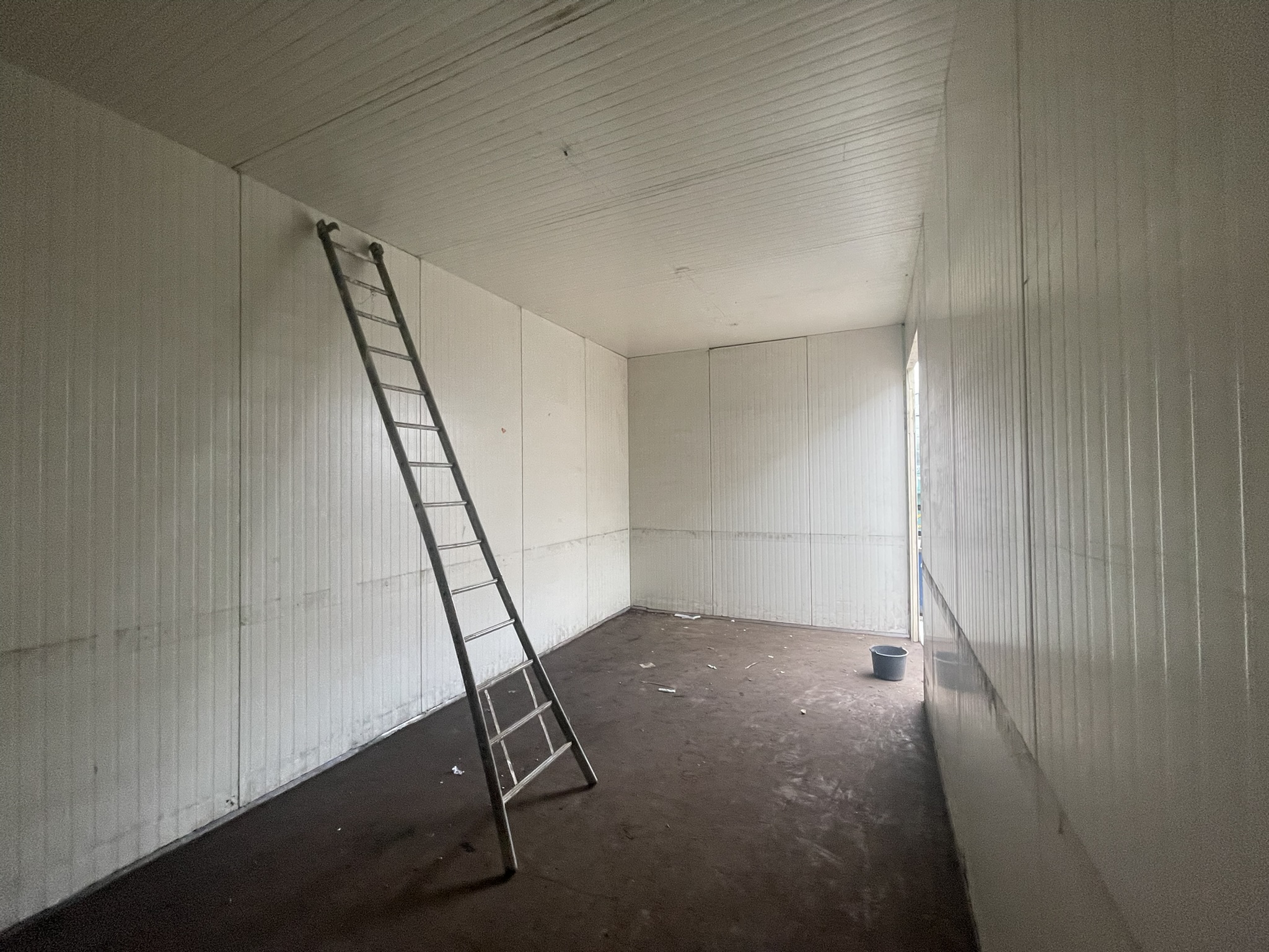 Cooling room 79 m³ / 25 m²